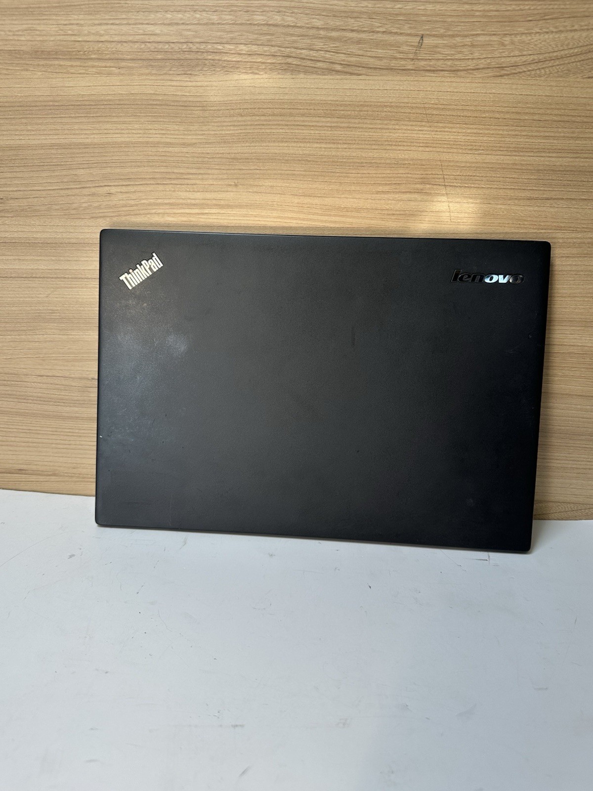 Lenovo ThinkPad X1 Carbon Gen 3 Intel i5-5300U 2.3GHz 4GB Ram 256GB SSD (no OS)