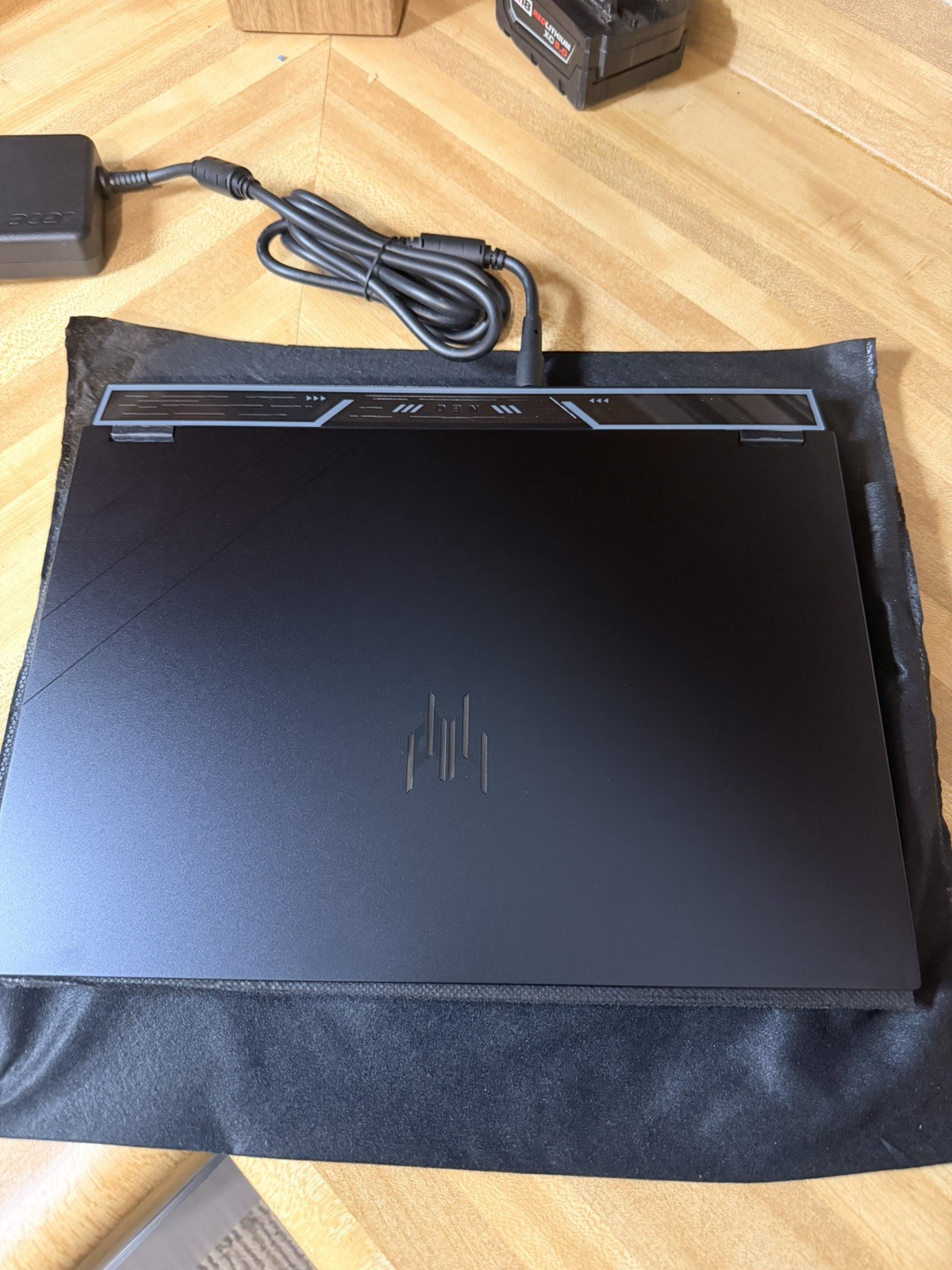 Acer Predator Helios Neo 16s AI 16-inch Gaming Laptop Intel core ultra 9 275hx