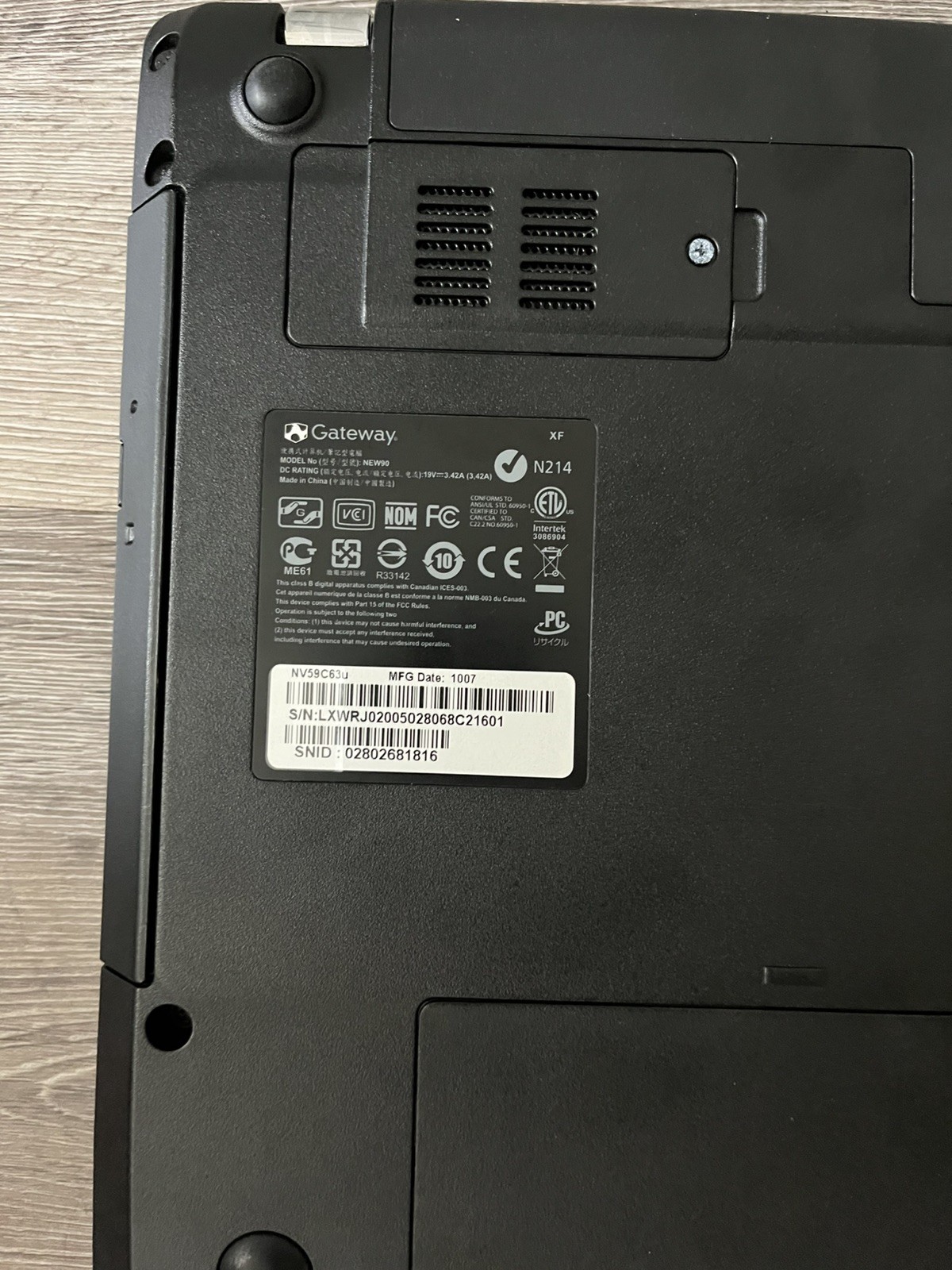 GATEWAY NEW90 LAPTOP – INTEL CORE I3 – 4GB RAM – BAD BATTERY READ DESCRIPTION