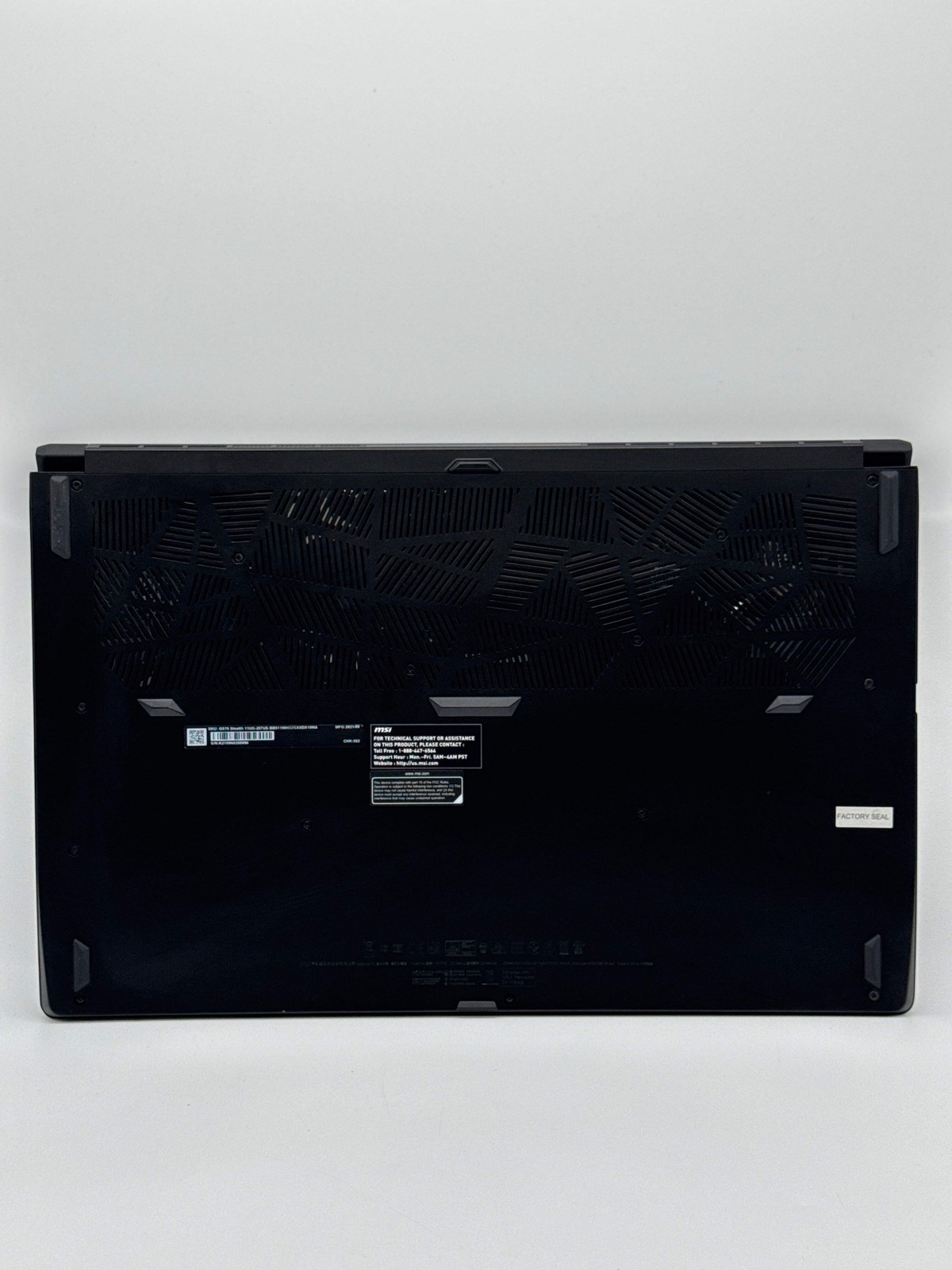 MSI GS76 Stealth 1TB 32GB Gaming Laptop 16″ Core i9 RTX 3070 Black Used w/ Charg