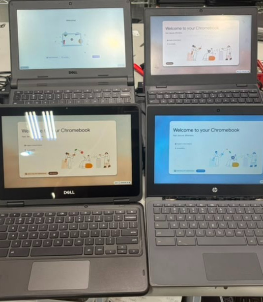 LOT of 4 Chromebook 4GB Ram 16GB SSD 11.6 inch MIX- Dell/Lenovo/Hp/Acer.. READ