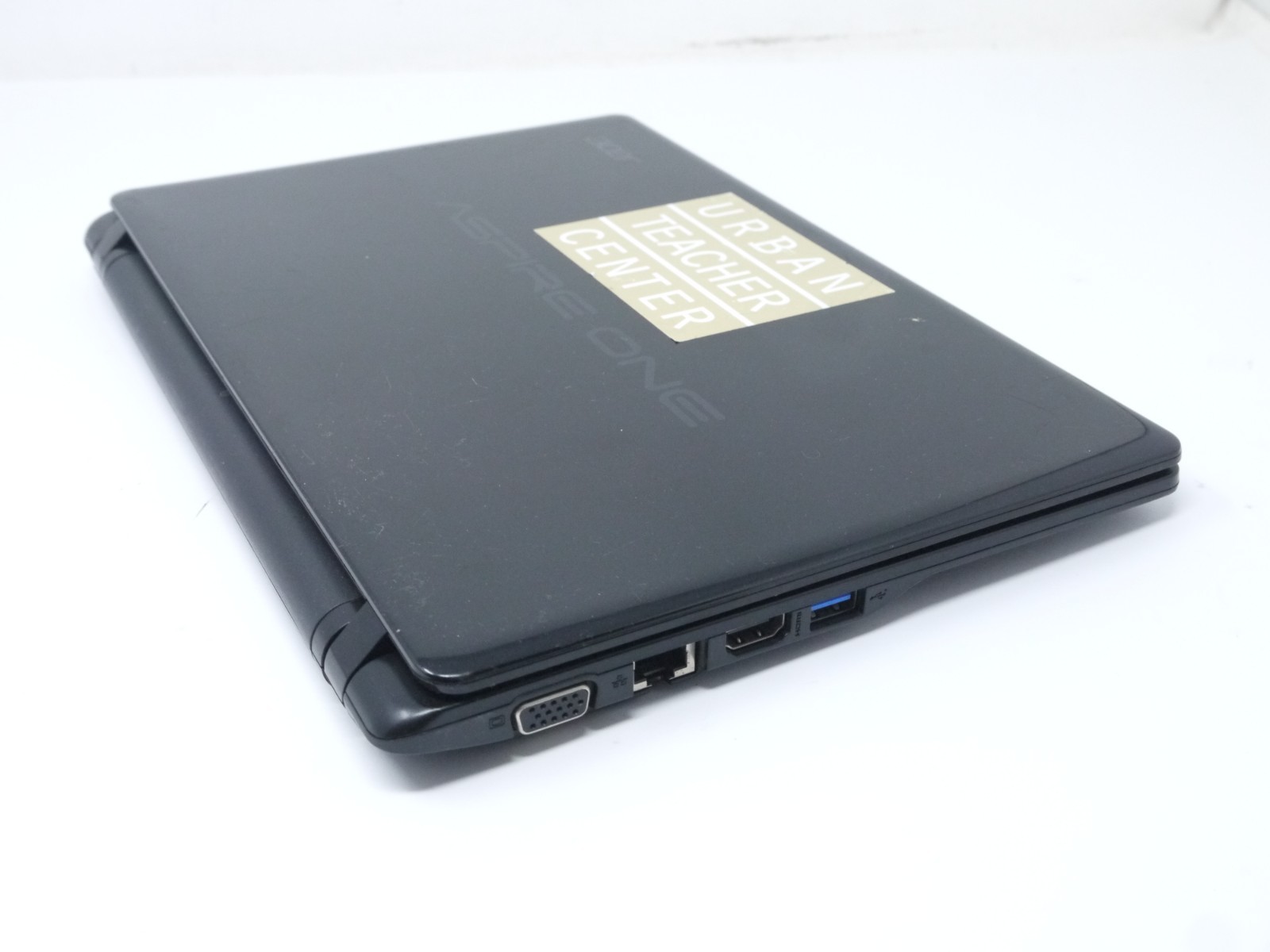 Acer Aspire One 725-0494 11.6″ Netbook – AMD C-70 / 4GB / 320GB HDD – Read Desc
