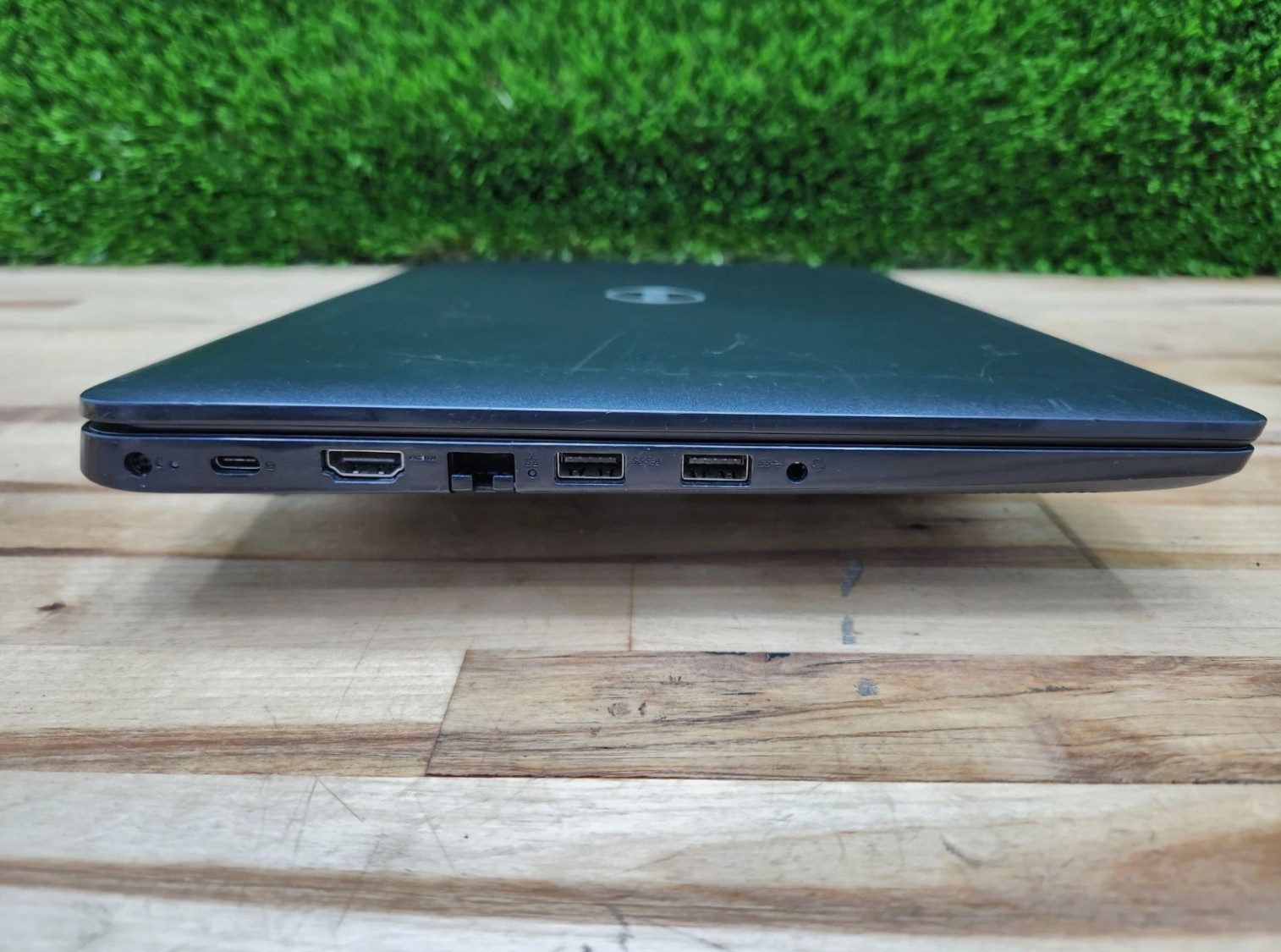 Dell Latitude 3400 14″ FHD Touchscreen i5-8265U 8GB 128GB SSD Laptop W/ Charger