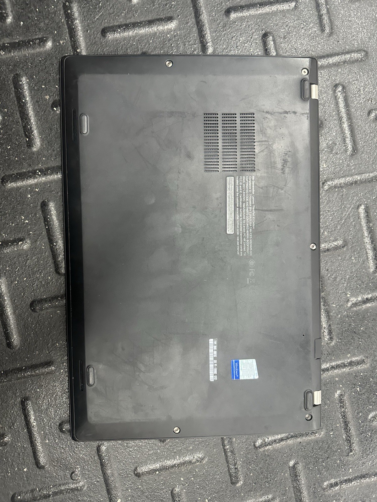 Lenovo ThinkPad X1 Carbon 14″ GEN 5 – i7-7600U 16GB RAM *NO SSD* – READ! Laptop