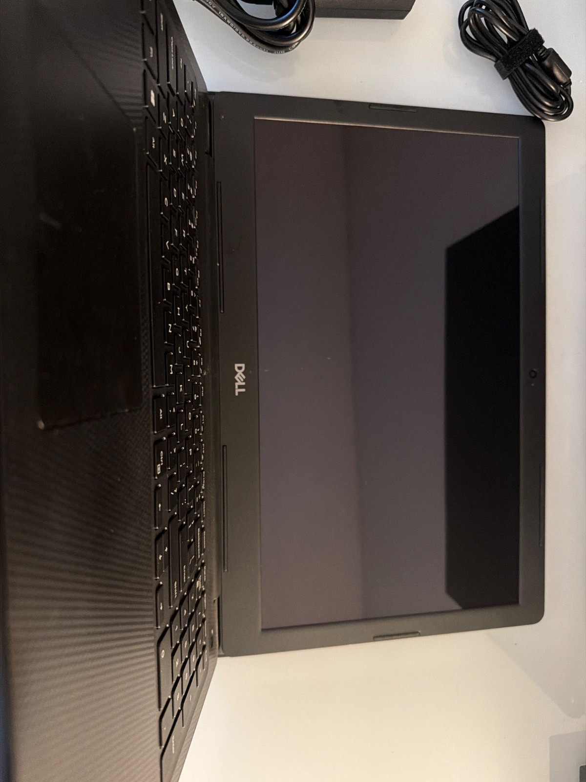 Dell Inspiron 3593 15.6 Laptop i7-1065G7 No RAM No HDD/NVME wi/Charger FOR PARTS