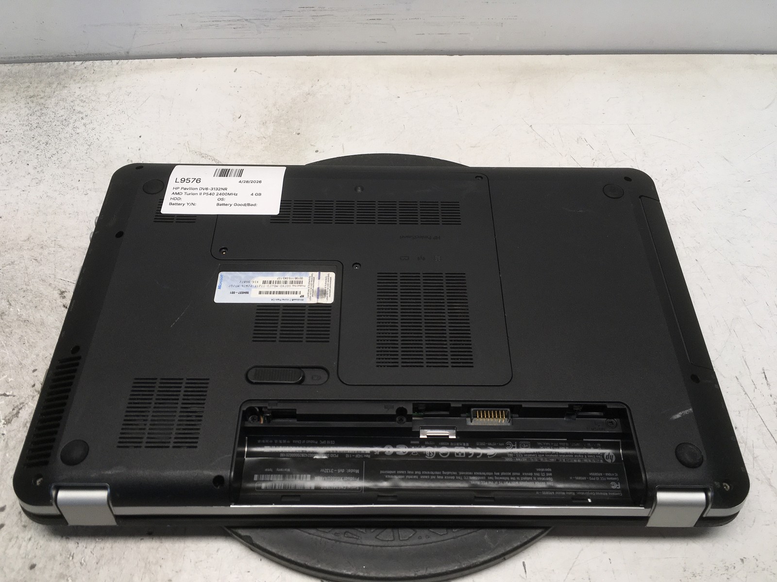 HP Pavilion DV6-3132NR AMD Turion II P540 2400MHz 4 GB NO HDD No Batt