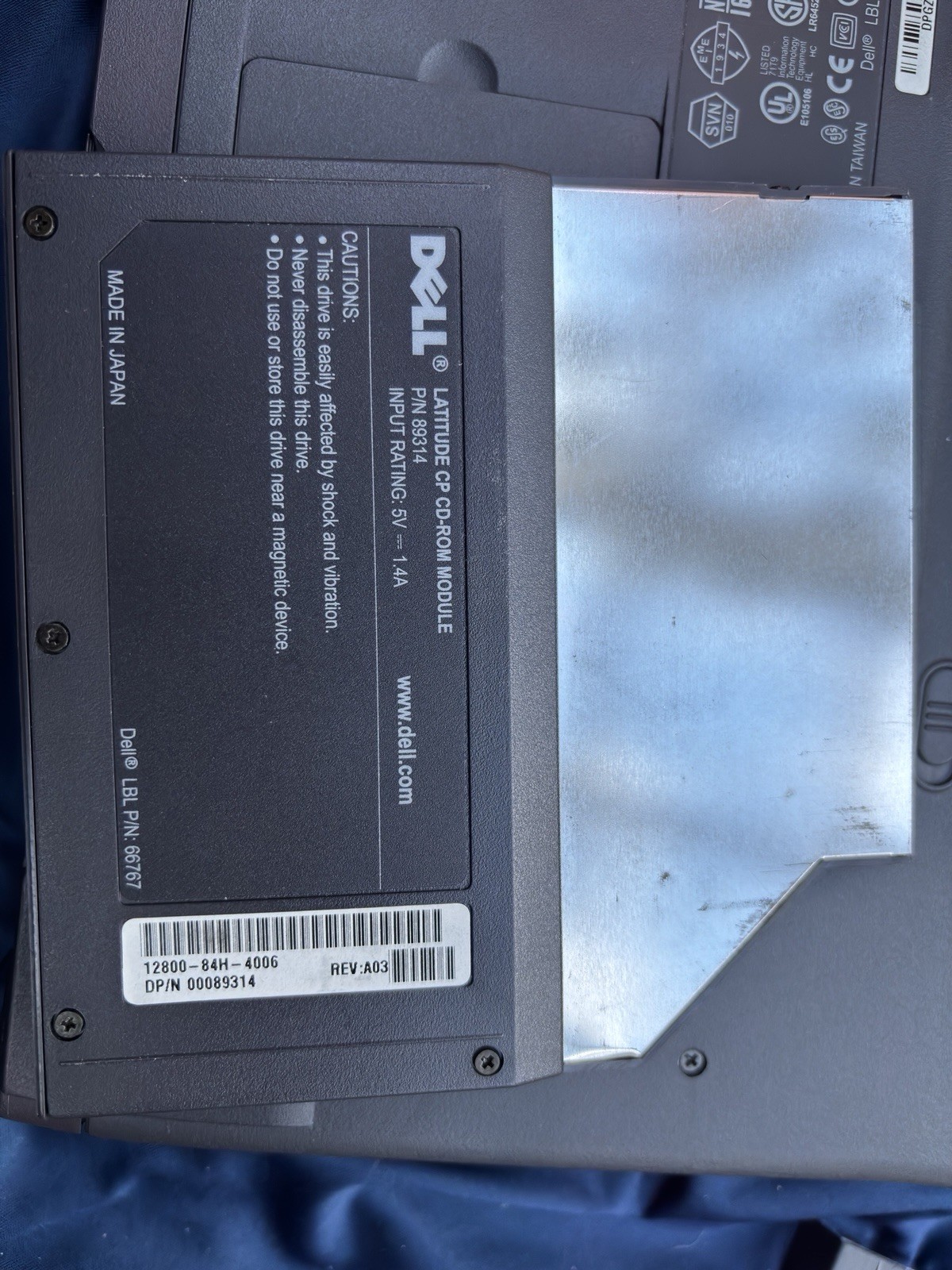 Dell Latitude CP 12.1in Pentium 233mhz 128MB RAM 3GB HDD Win98, M233ST