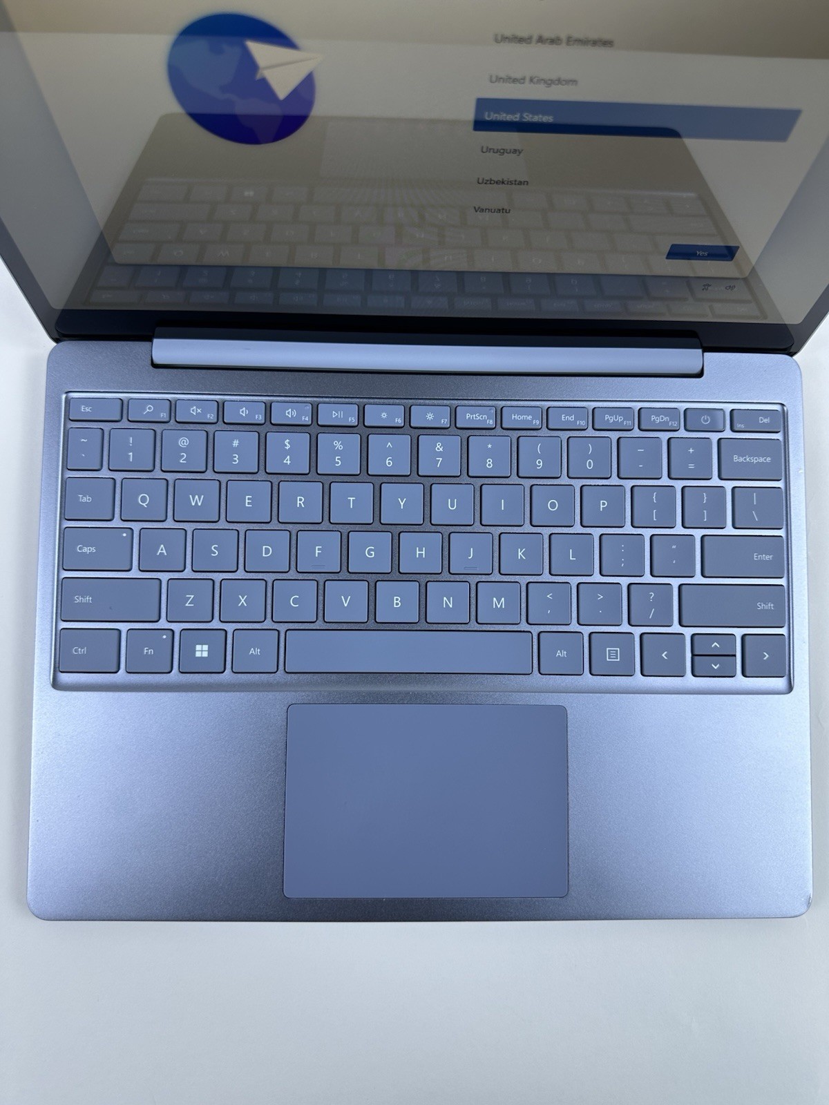 Microsoft Surface Laptop Go 2 2013 12.4″ i5-1135G7 2.4GHz 8GB RAM 256GB SSD Blue