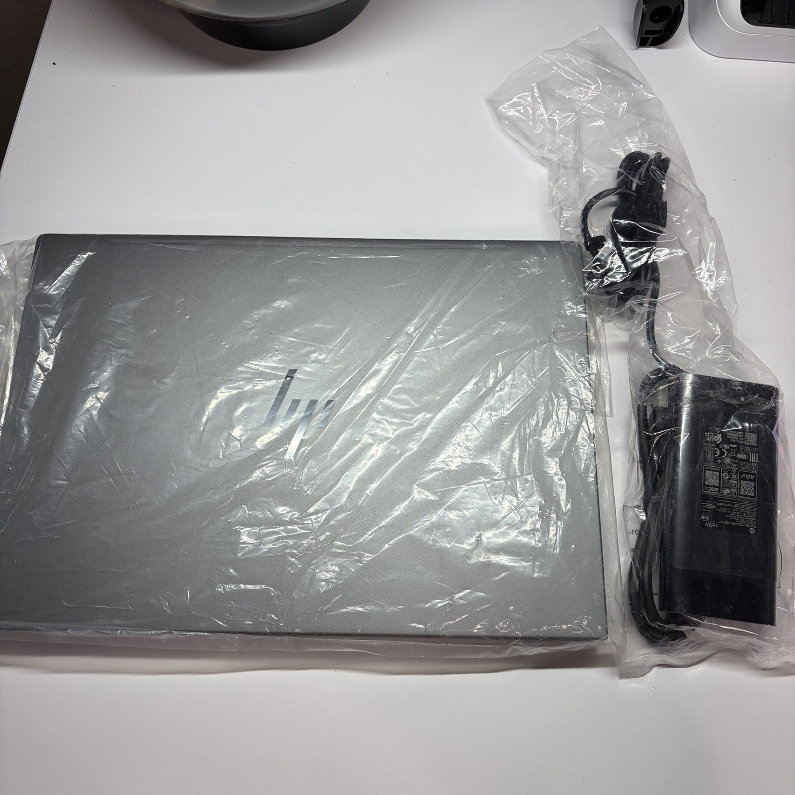HP ZBook X G11 16″ Intel Core Ultra 7 , 32GB . 1TB SSD , Win 11