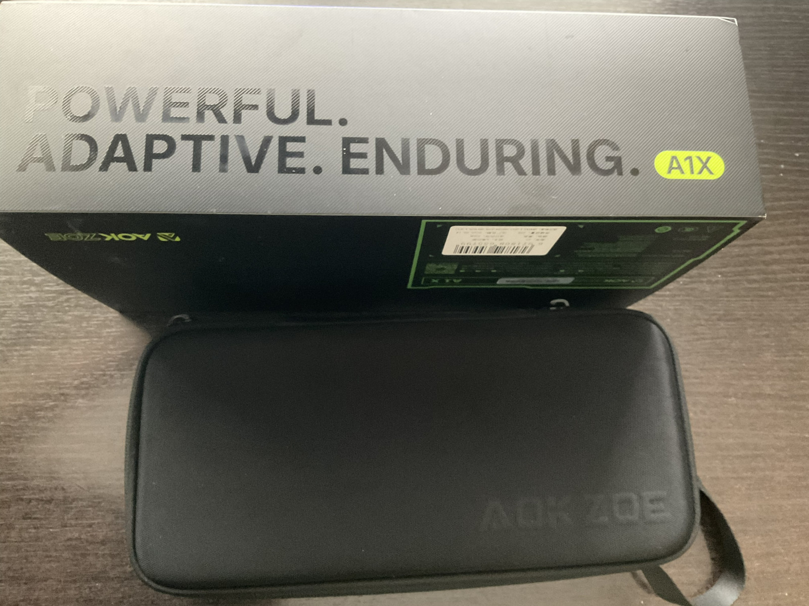 AOKZOE A1X, HX 370, 8″, 32GB, 2TB SSD handheld – Very good condition (with case)