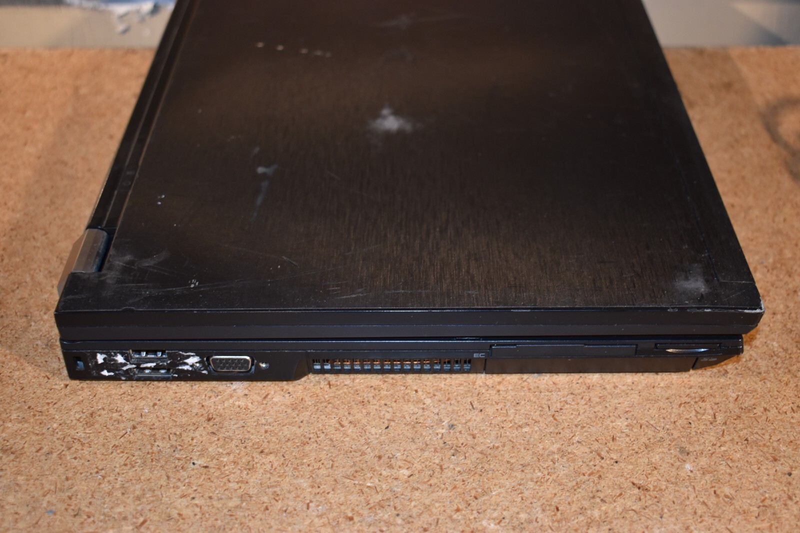 Dell Latitude E6500 P8600 2.26GHz 4GB RAM 160GB HDD WUXGA 1920×1200 Windows XP