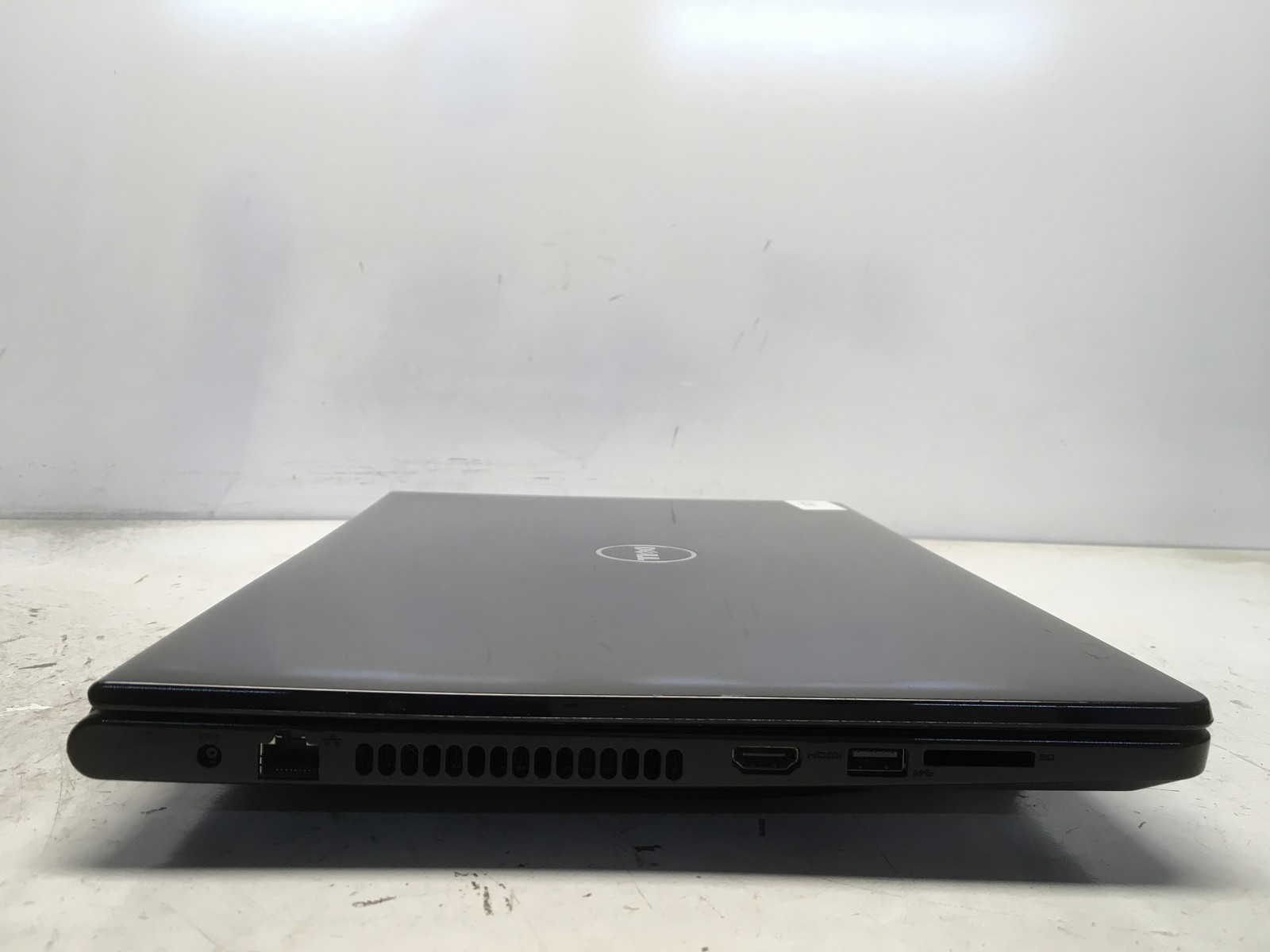Dell Inspiron 5558 Intel i3-5015U 2.1GHz 6 GB NO HDD No Batt