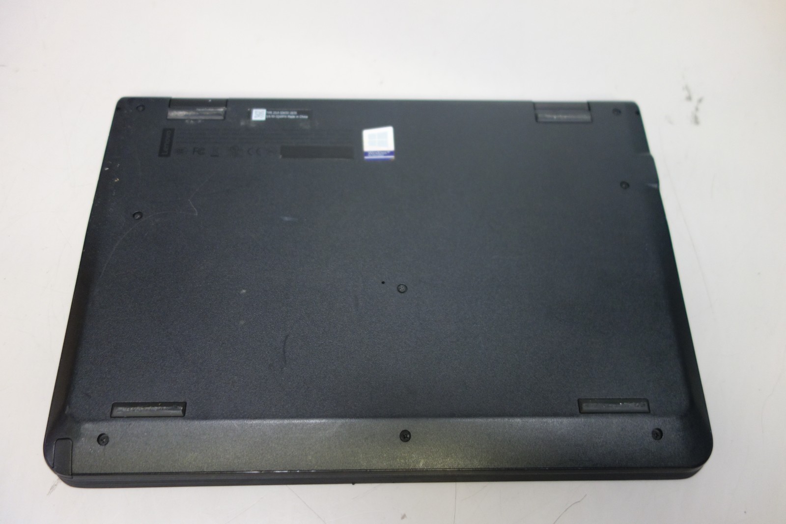 Lenovo ThinkPad 11e 11″ Celeron N4100 1.1GHz 4GB/128GB m2SSD Laptop[BIOS|NO OS]