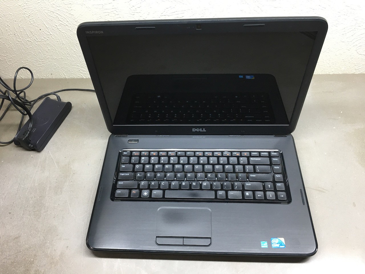 DELL Inspiron N5040 i3 2.67GHz 4GB RAM 500GB HD Linux Mint 22 Cinnamon OS