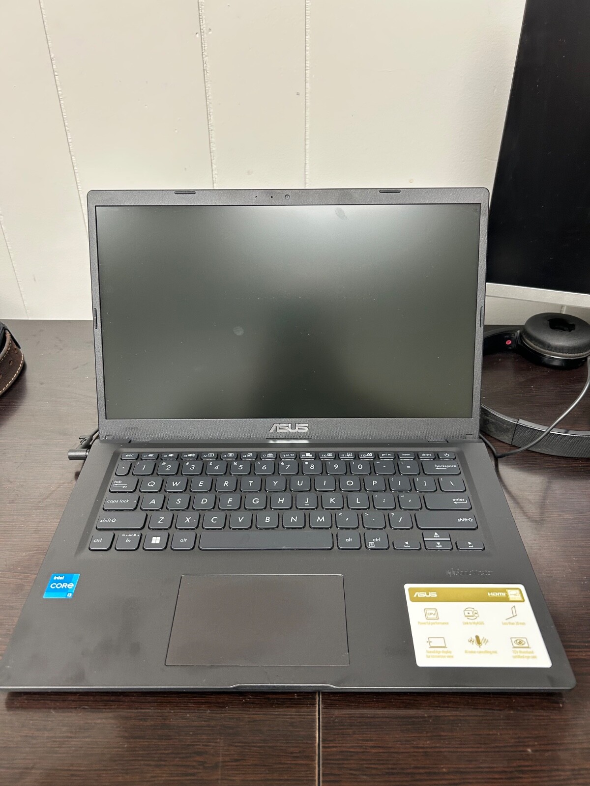 ASUS F1400EA-SB34 VivoBook 14″ HD i3-1115G4 3GHz Intel UHD Graphics 8GB RAM