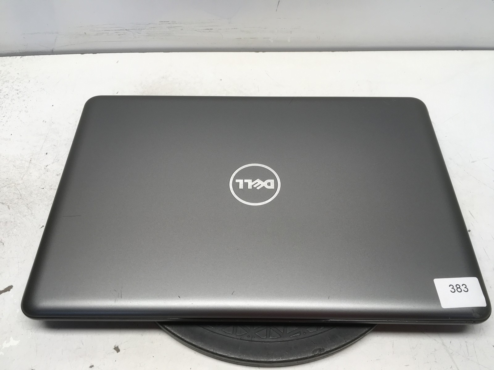 Dell Inspiron 5567 Intel i7-7500U 2.7GHz 8 GB NO HDD No Batt