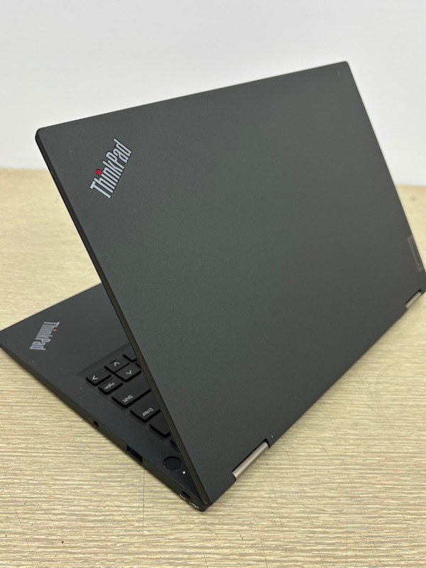 Lenovo ThinkPad X13 Yoga Gen 2 i5-1135G7 16GB 256GB SSD W11P (for parts/repair)