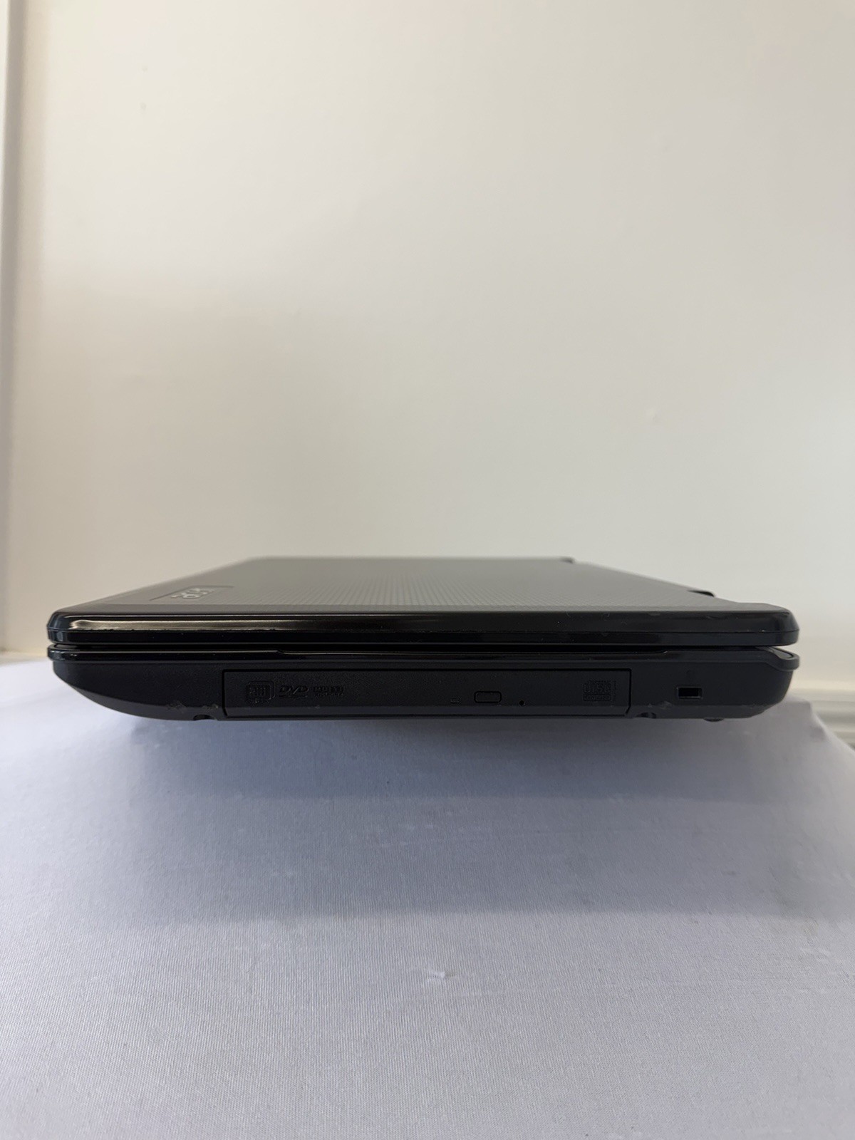Acer Aspire 5517 Laptop – Good Screen – AMD Athlon 64 TF-20 – Read Des
