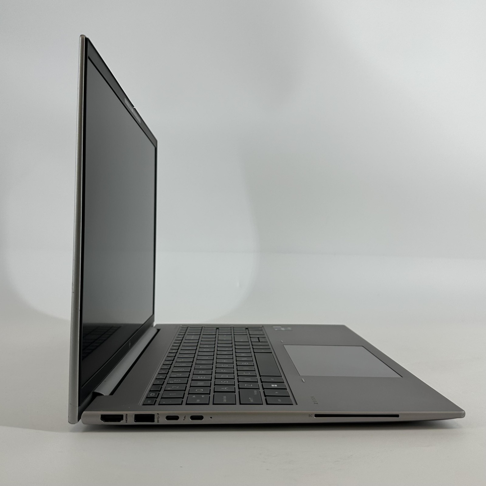 HP ZBook Firefly 16 G9 Gray FHD+ 2.2 GHz i7-1270P 16GB RAM 512GB SSD Good
