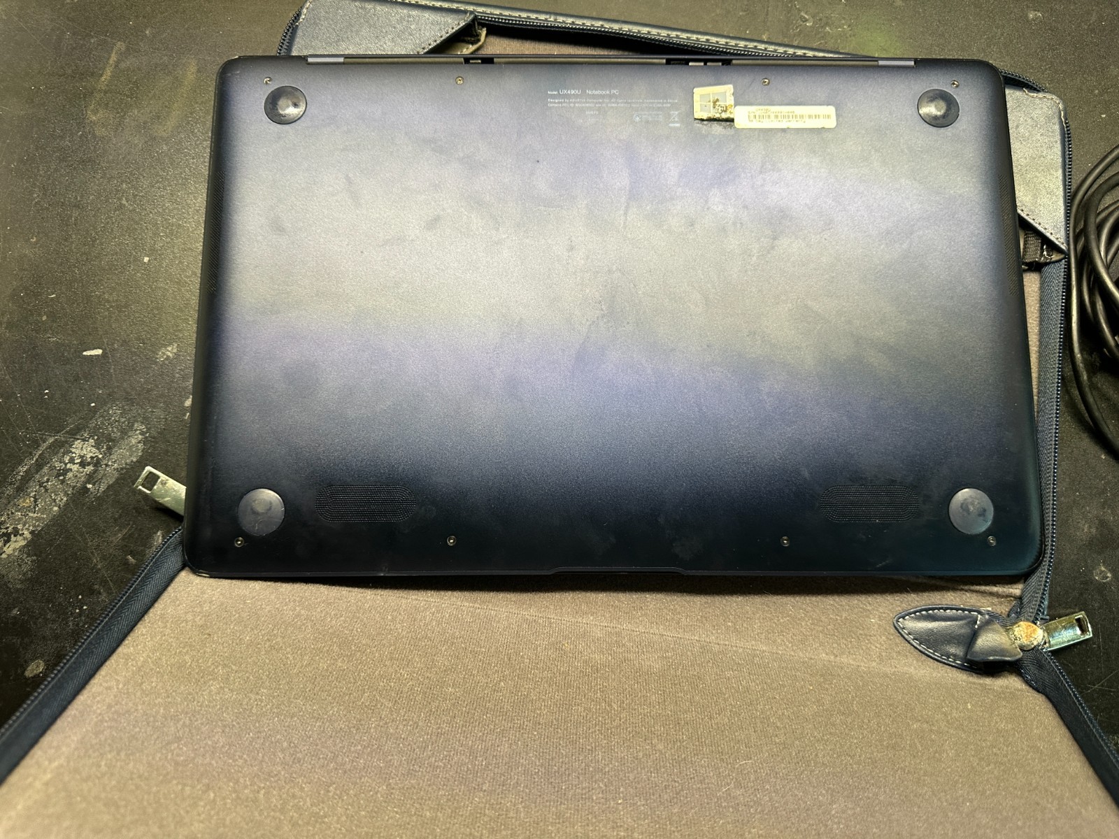 ASUS ZenBook 3 UX490UAR – Intel Core i7-8550U 1.8GHz 500GB SSD, 16GB RAM