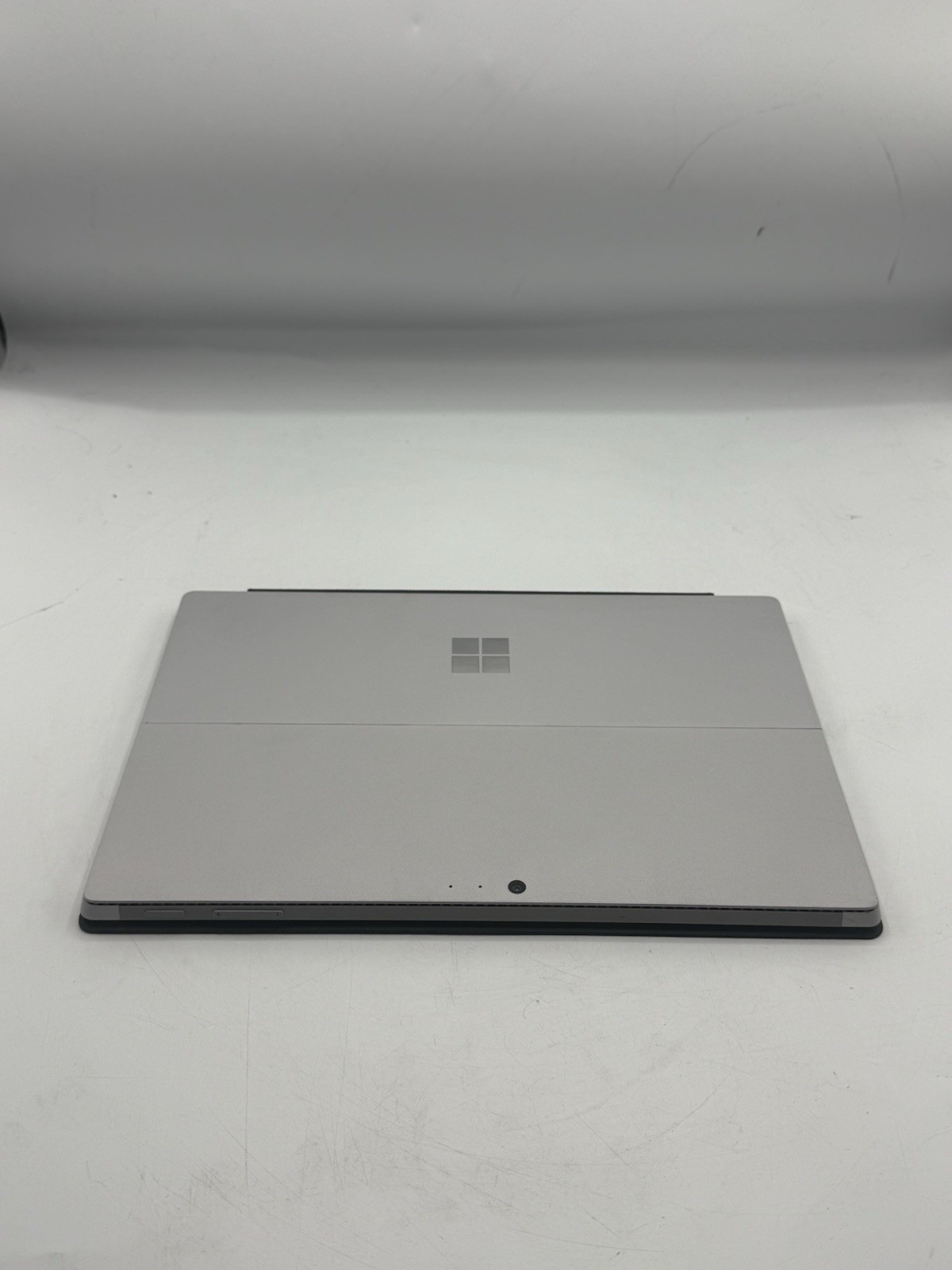 Microsoft Surface Pro 4 1724 12.3” Intel M3-6Y30 4GB RAM 128GB SSD Win10P