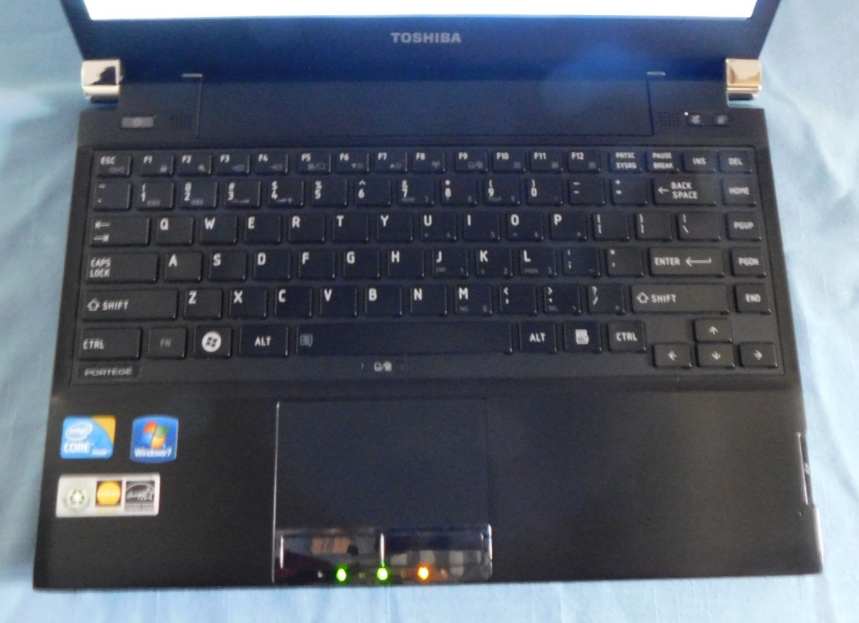 Toshiba Portege R705-P25 Windows 7 laptop ~ factory reset + upgradable to Win 10