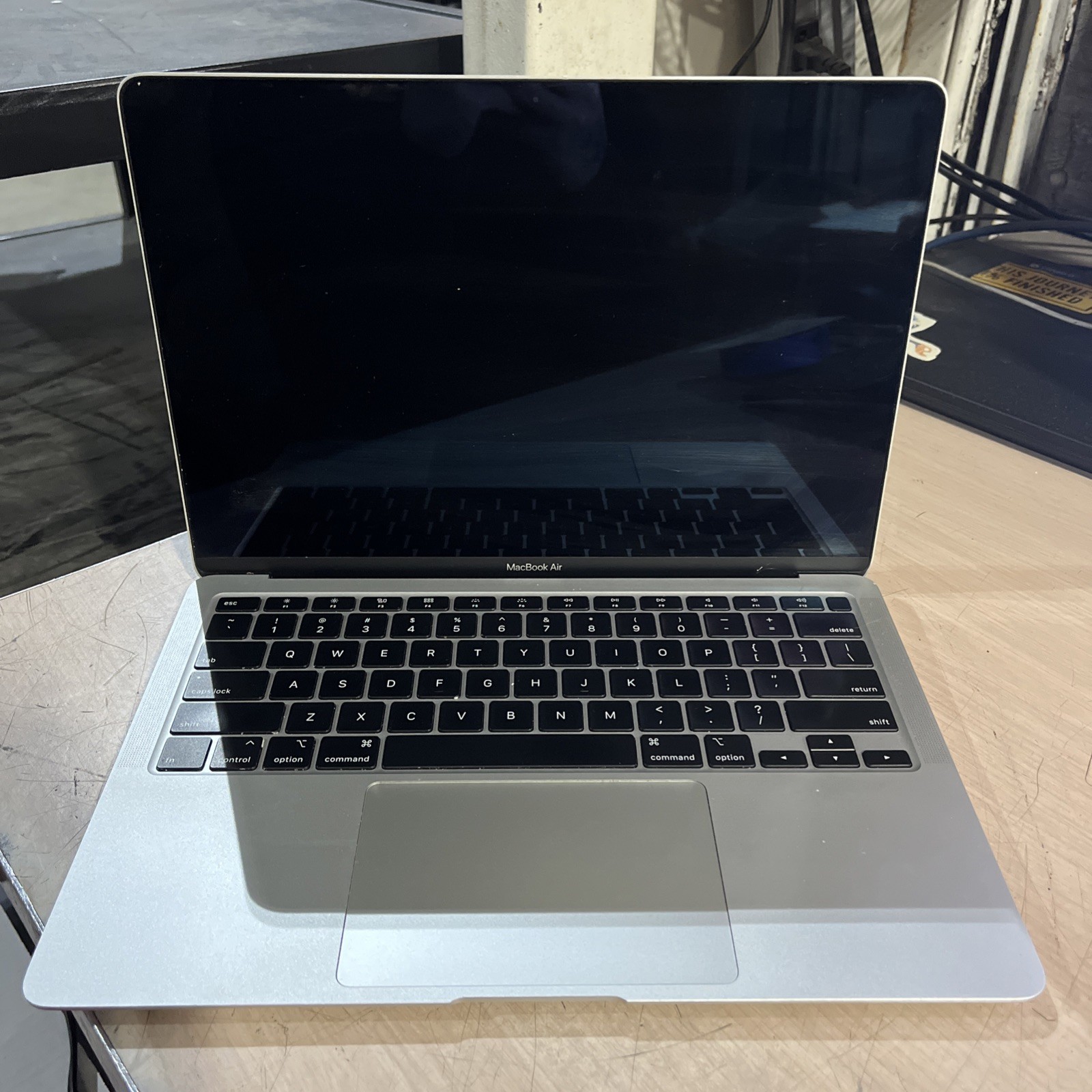 APPLE MACBOOK AIR 13″ SCISSOR, 2020 CORE I3-1000NG4 1.1GHZ 8GB RAM NO HD
