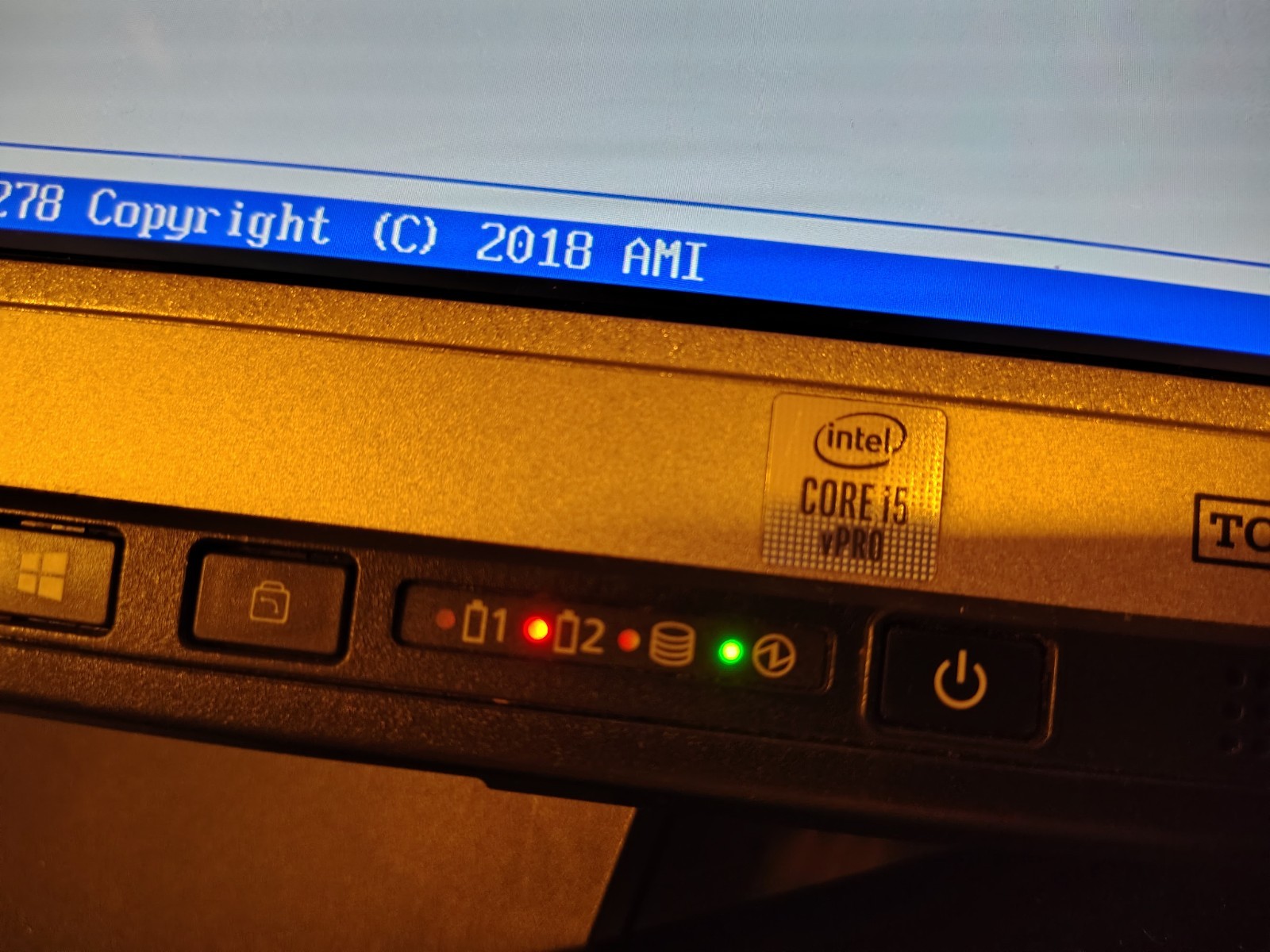 Panasonic Toughbook CF-33 Core i5-10310U@1.70GHz, 16GB RAM, NO SSD/OS