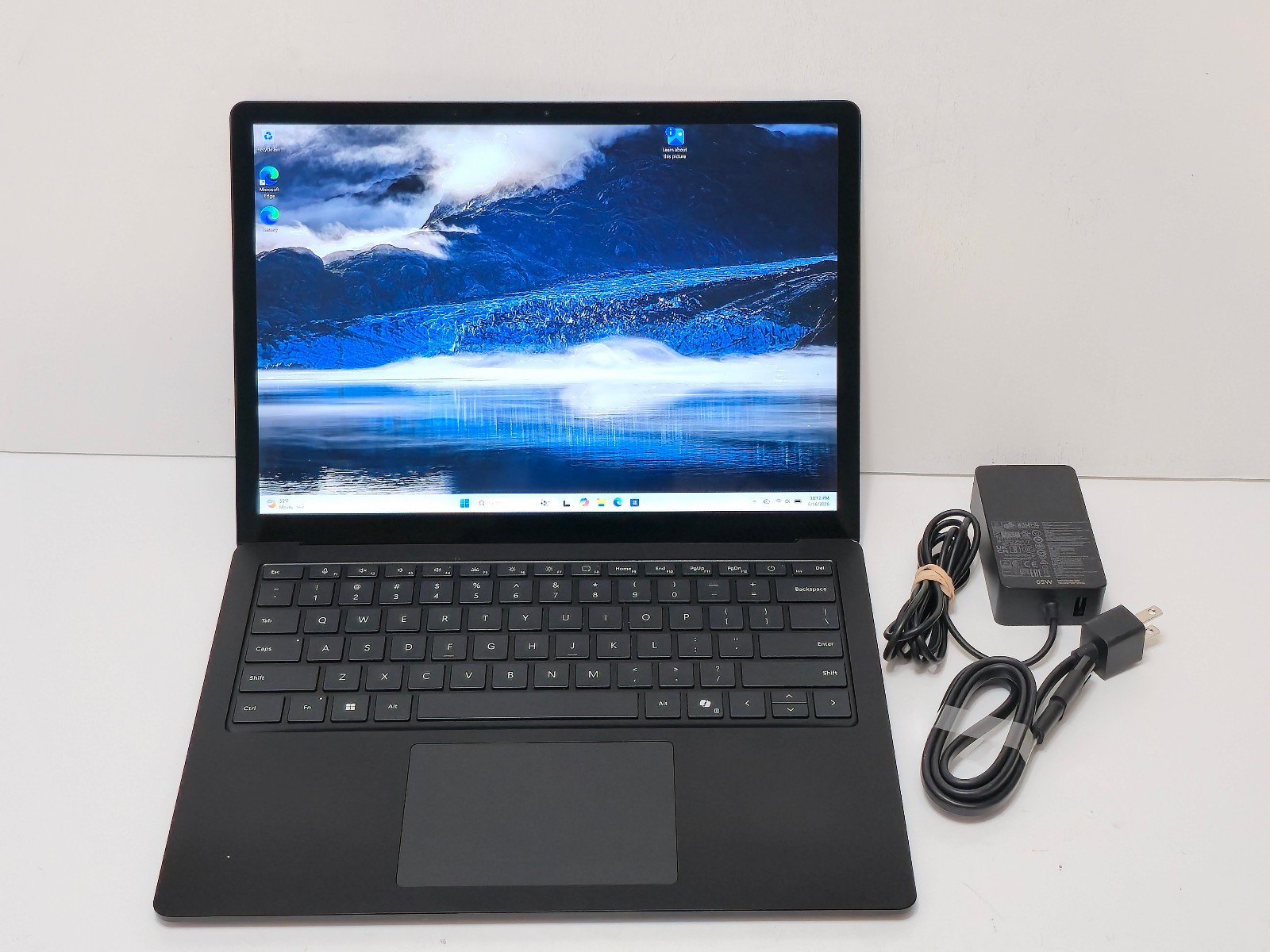 Surface Laptop 6 13.5″ (2033) Core Ultra 7 165H ,32 GB RAM, 1 TB SSD Touch