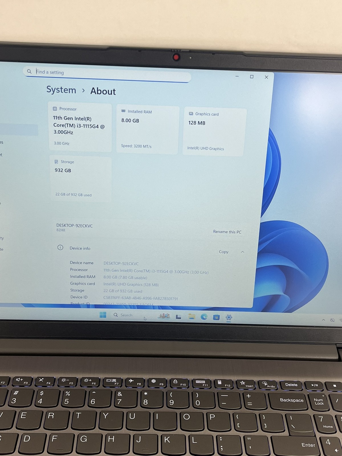 Lenovo IdeaPad 3 15.6in FHD 15ITL6 i3 1135G4 3.0GHz 8GB RAM 1TB Win11