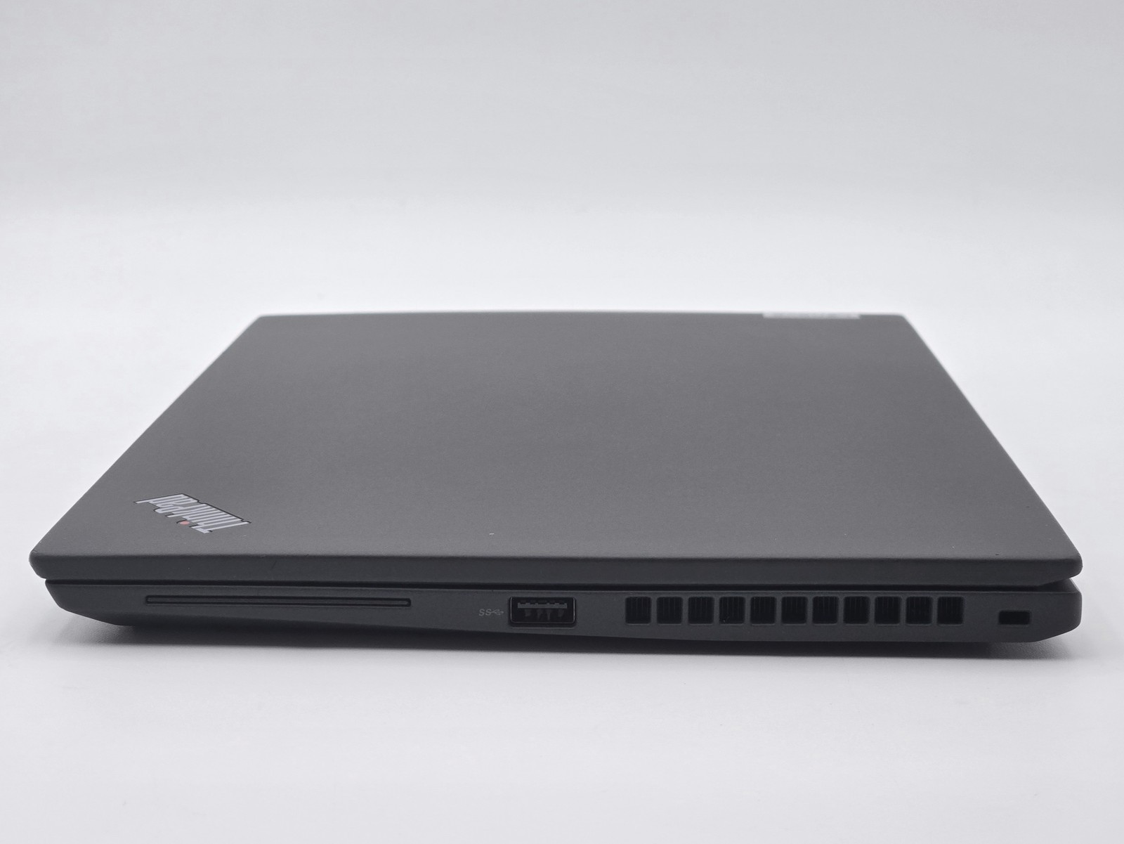Lenovo ThinkPad X13 Gen 3 13″ FHD+ I7-1265U 256GB 16GB W11P Backlit FP Reader