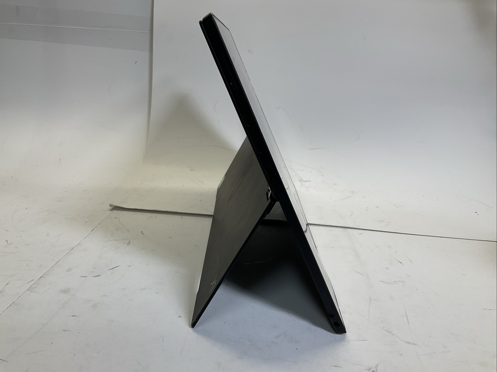 Lenovo ThinkPad X1 Tablet Gen 3 | Intel Core i5 8th Gen | 8GB RAM (P15)