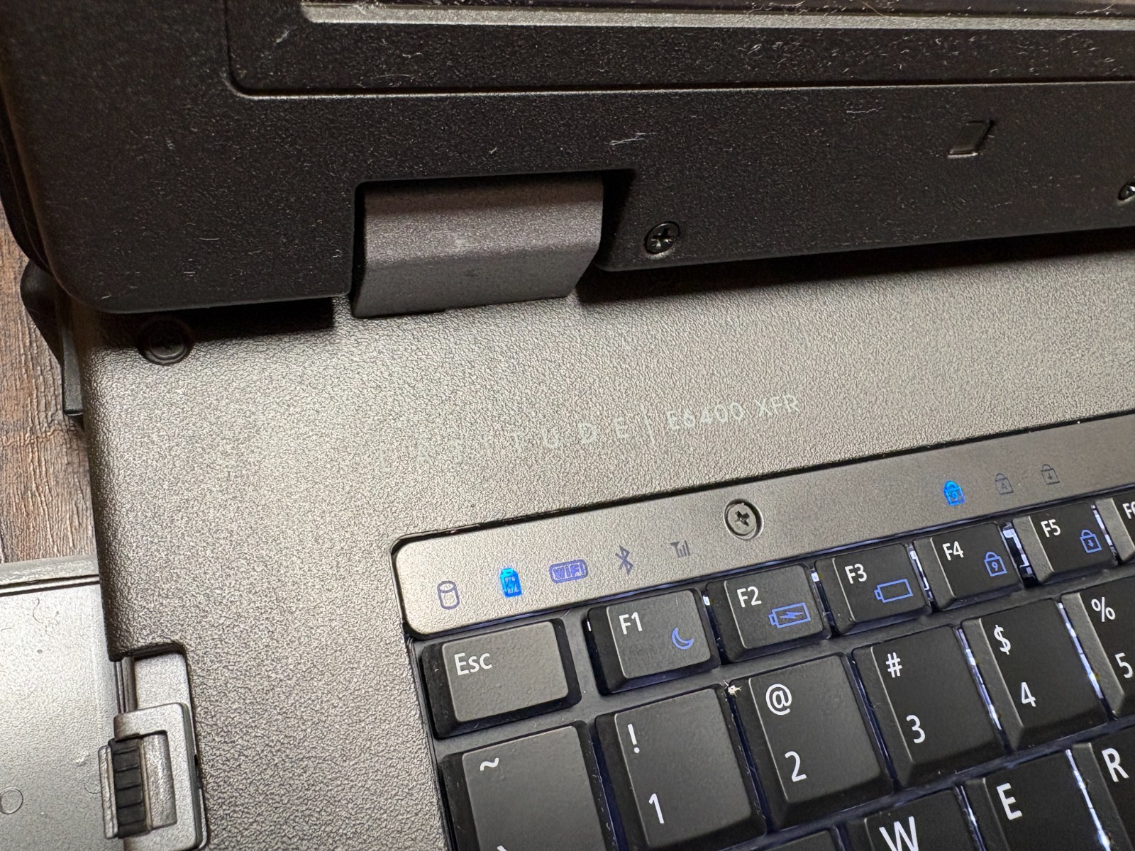 Dell Latitude E6400 XFR 55T7XL1 P02G Ballistic Armor Laptop No HDD