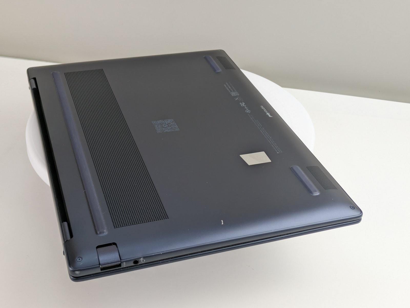 HP EliteBook Ultra G1q 14″ Snapdragon X Elite 16GB RAM 512GB SSD 2.2K W11P
