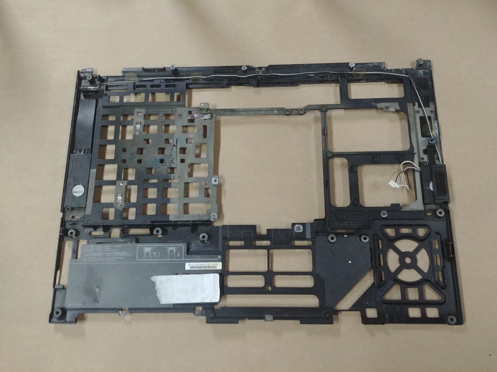 Lenovo ThinkPad T410s INTERNAL CASE ADAPTER WITH SPEAKERS