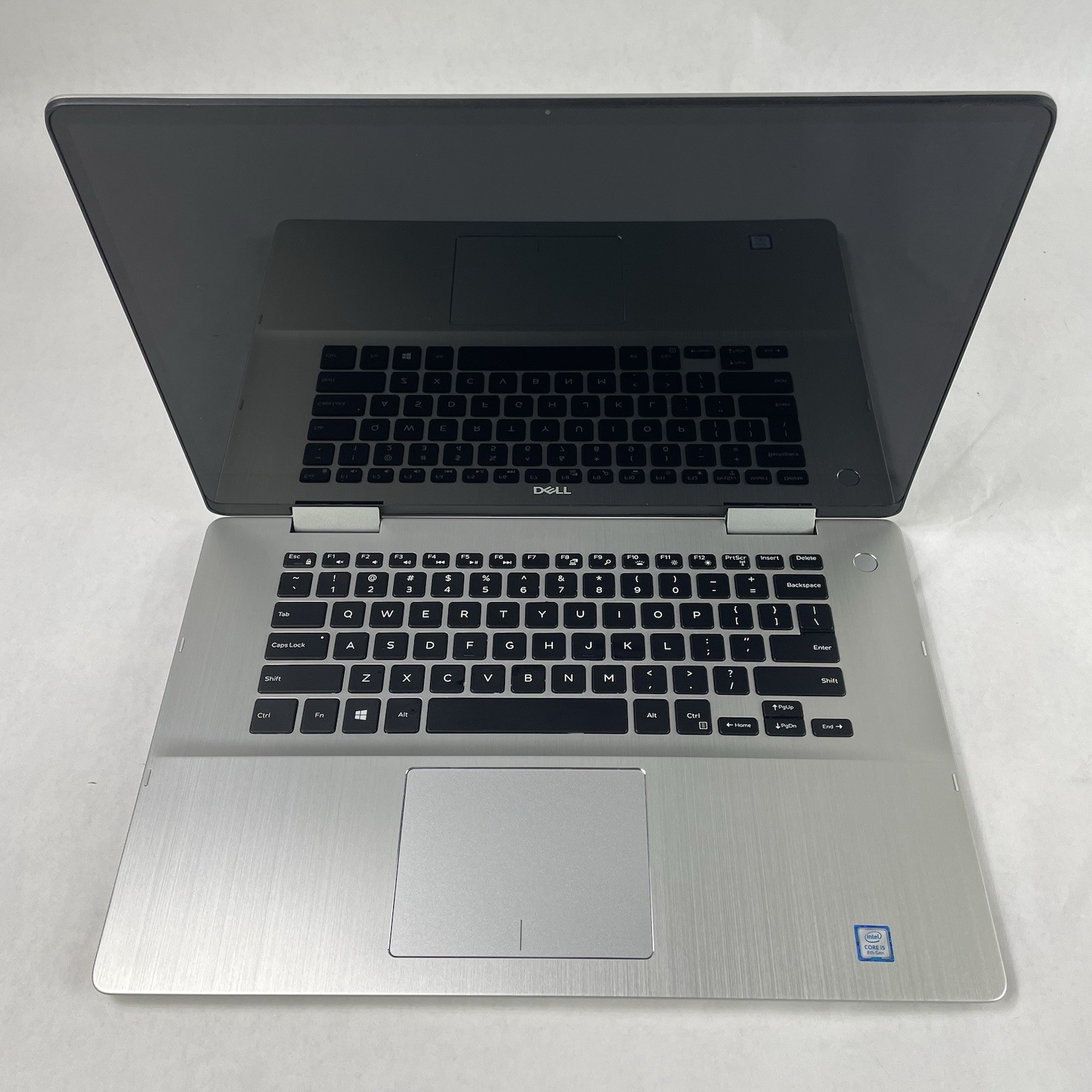 Dell Inspiron 7586 15.6″ i5-8265U 1.60 GHz 8 GB RAM No SSD/OS/AC/Batt