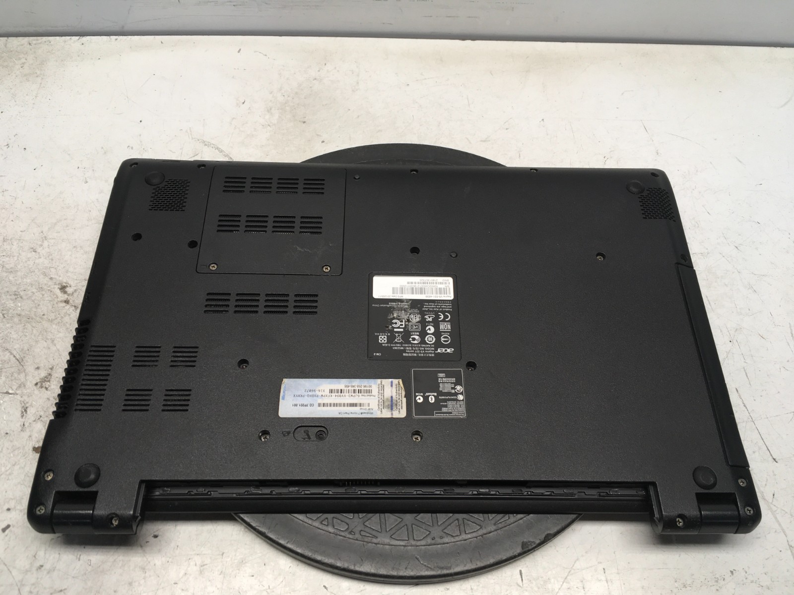 Acer Aspire V5-531 Intel Pentium 967 1.3GHz 4 GB NO HDD