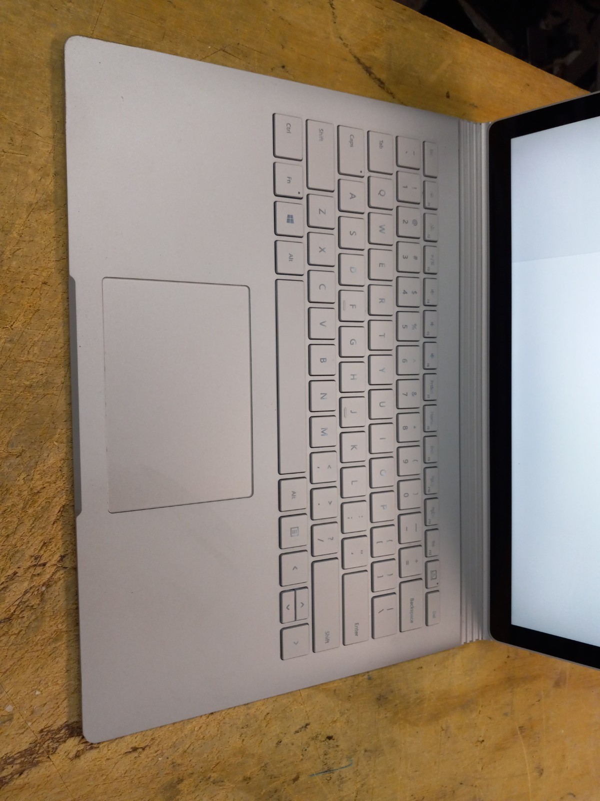 Microsoft Surface Book 1703 13.5″ i5-6300U 8GB Ram bad drive