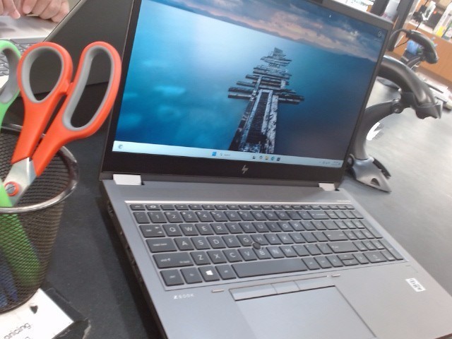 HEWLETT PACKARD ZBOOK G7 32GB RAM 512GB SSD. (B08020934)
