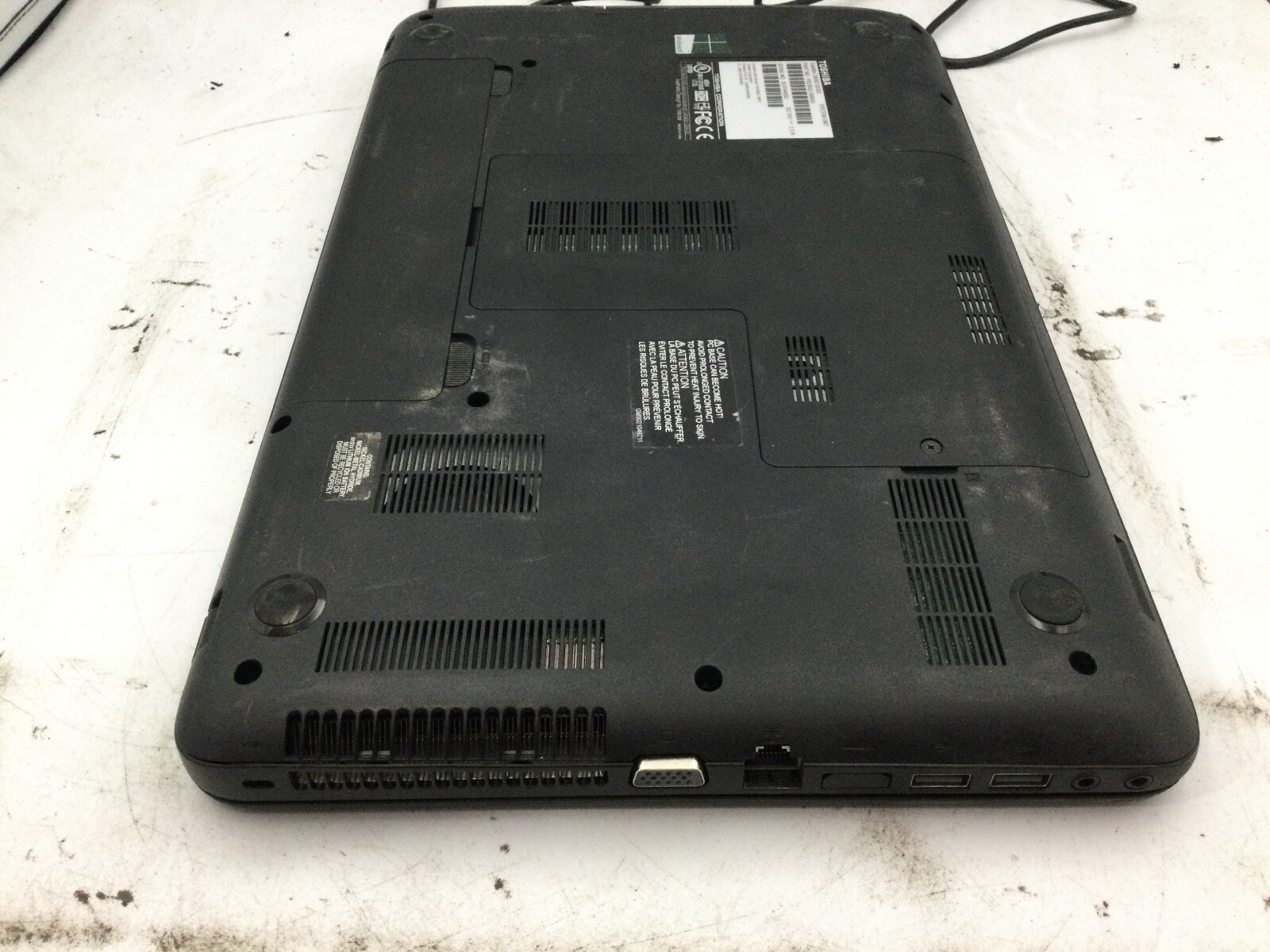 TOSHIBA SATELLITE C855D – BOOTS TO BIOS – AMD E300 – 4GB RAM -READ DESCRIP- BB