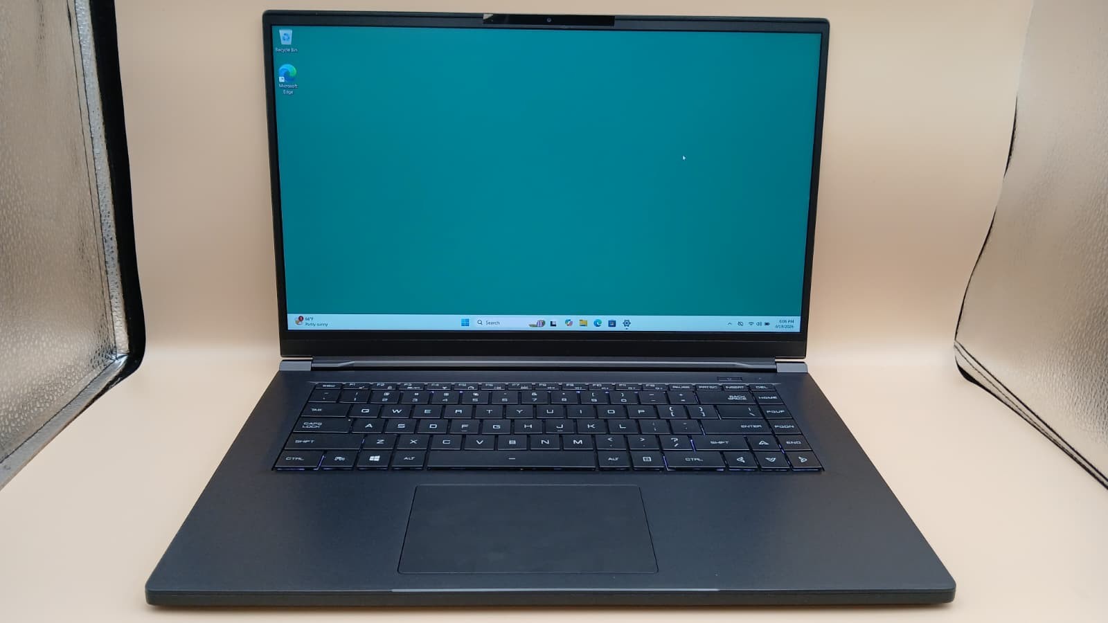 Carbon Systems Iridium 15 i7-10510U 16GB RAM 512GB SSD 15.6″ FHD Windows 11