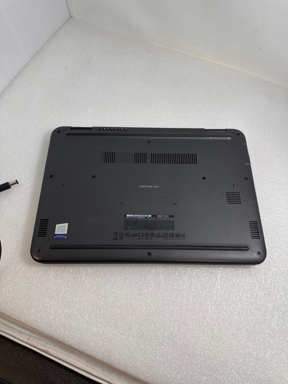 Dell Latitude 3300 13.3″ Intel Core i3 7th Gen 4gb ram 128gb PCIe- No OS