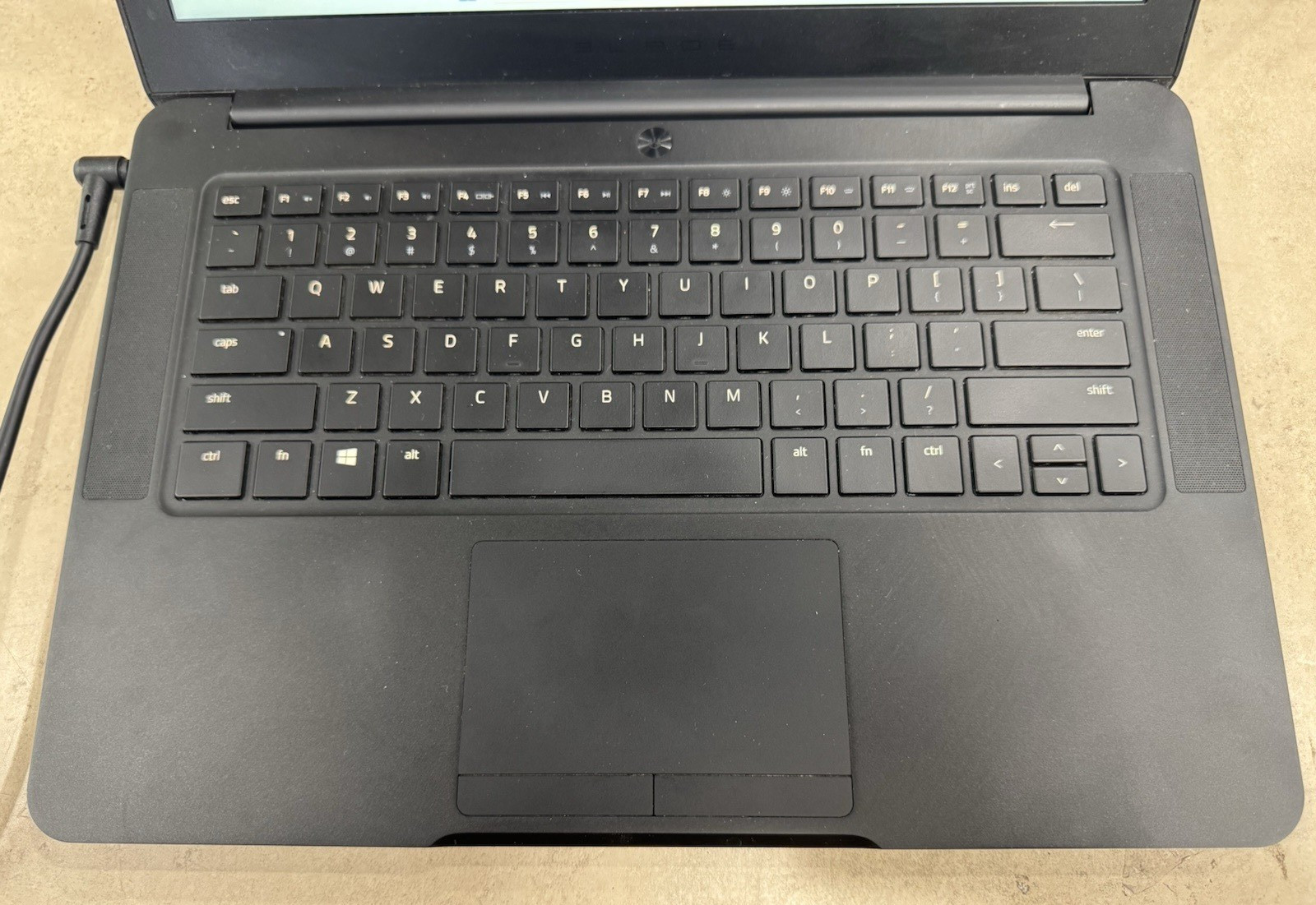 Razer Blade 14 Touch (i7-7700HQ @2.8GHz GTX 1060 16GB 256GB SSD) Win11Home