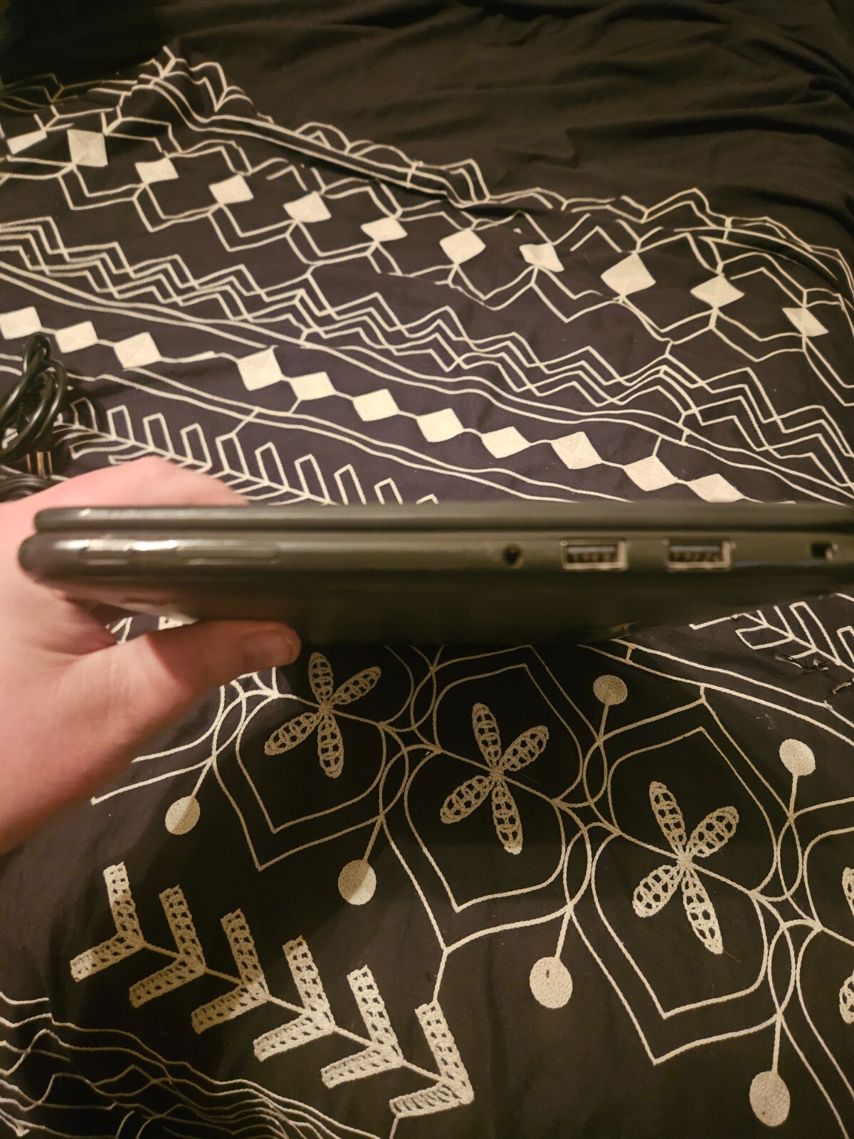 Dell Inspiron 3179 Laptop 11.6″ Touchscreen Core m3 4GB RAM 256GB SSD Windows 11