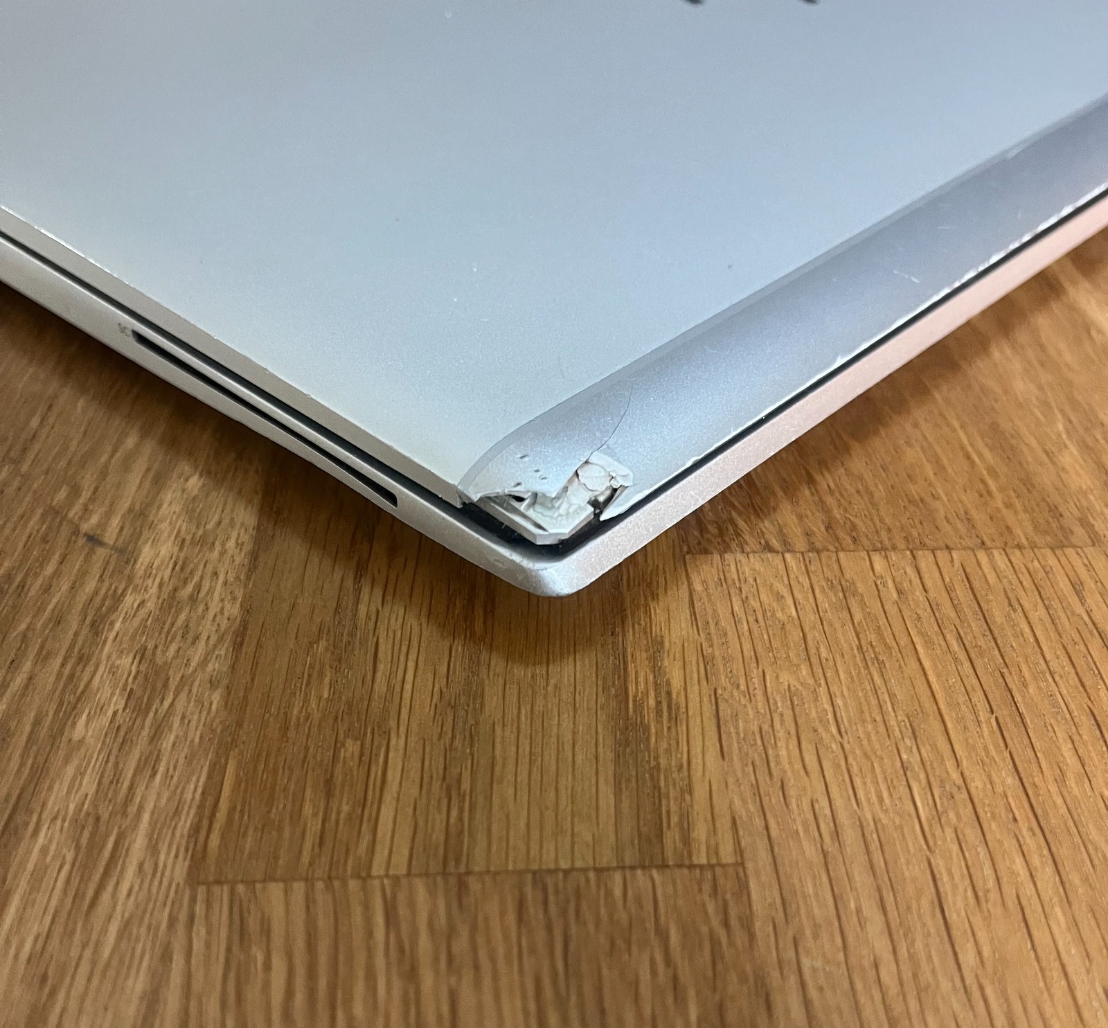 HP EliteBook 840 G8 Intel i5-1145G7 16GB RAM 256GB SSD w/ Damaged Corners