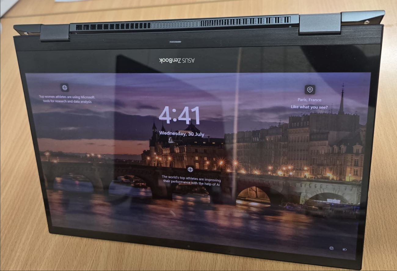 ASUS ZenBook Flip 13 OLED Touch | Evo Core i7 | 16GB RAM | 512GB SSD | 4K HDMI