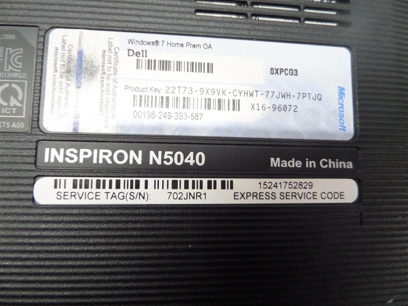 Dell Inspiron N5040 15.6″ Laptop w/ i3-M390 2.67GHz CPU 4GB RAM – No HDD/OS