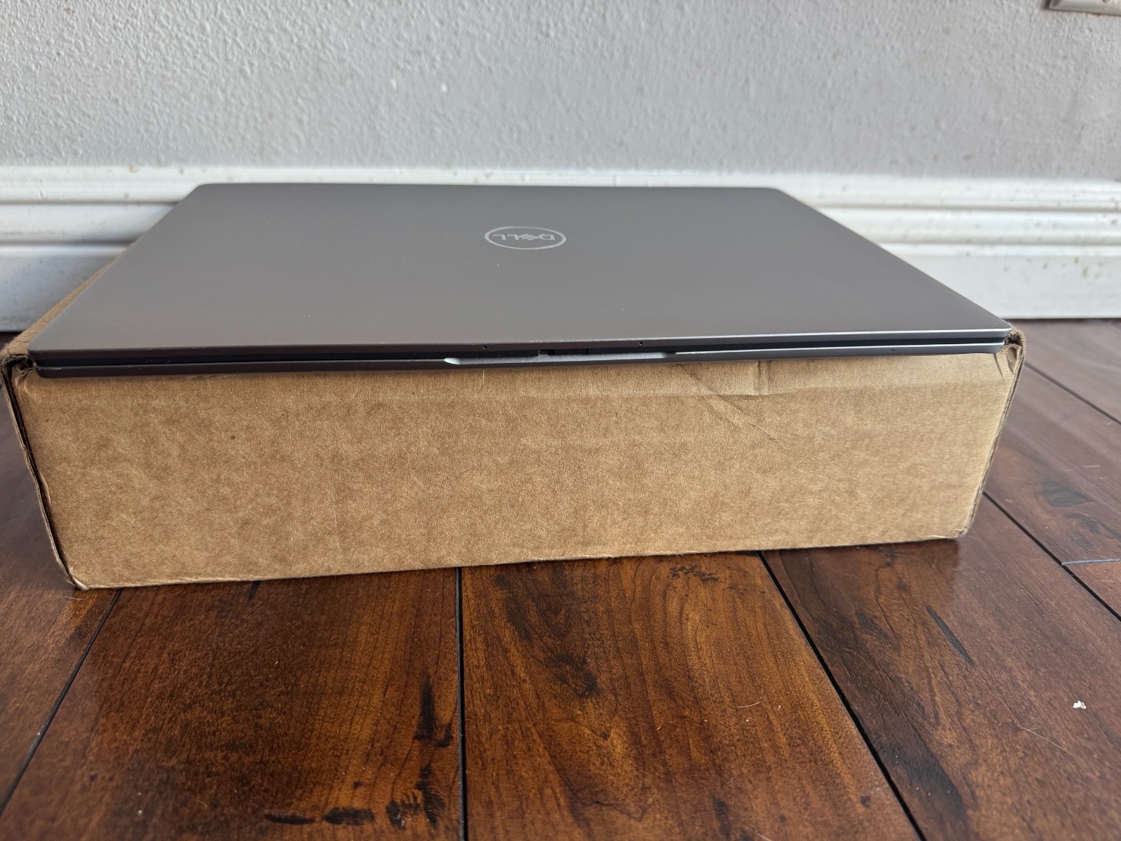Dell Latitude 7450 14″ FHD+ Ultra 7 165U vPro 16GB Ram 2TB SSD W11P + Wnty