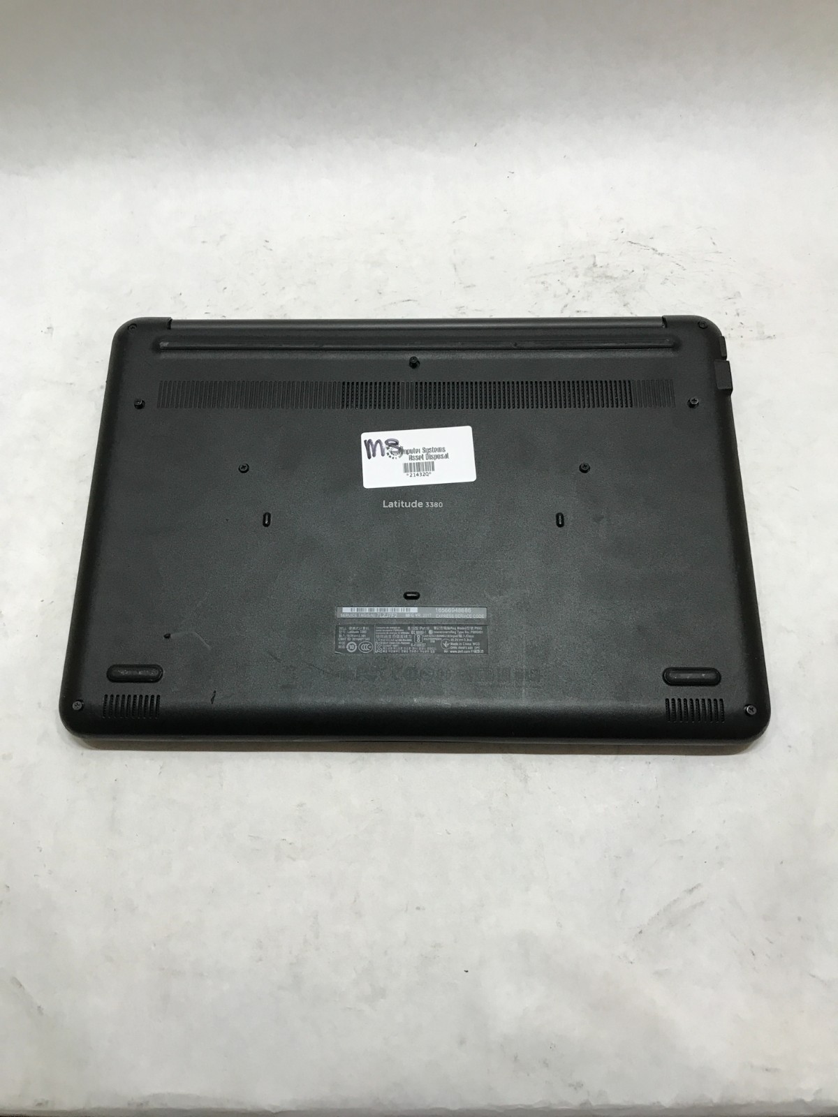 Dell Latitude 3380 13″ Intel Core i3 NO RAM NO HDD/OS For Parts NO POWER READ DW