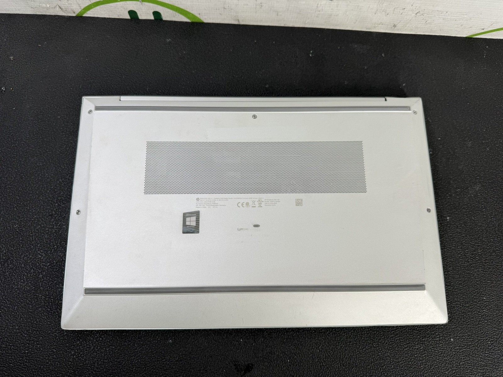 HP EliteBook 850 G8 15.6″ Core i5-1135G7 2.4GHz 16GB DDR4 256GB SSD – READ
